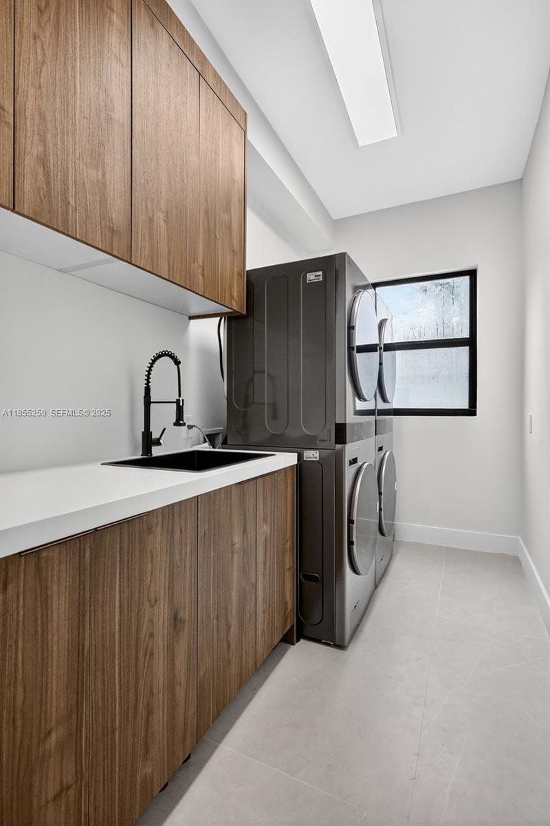 KAPOK GROVE ESTATES - Residential