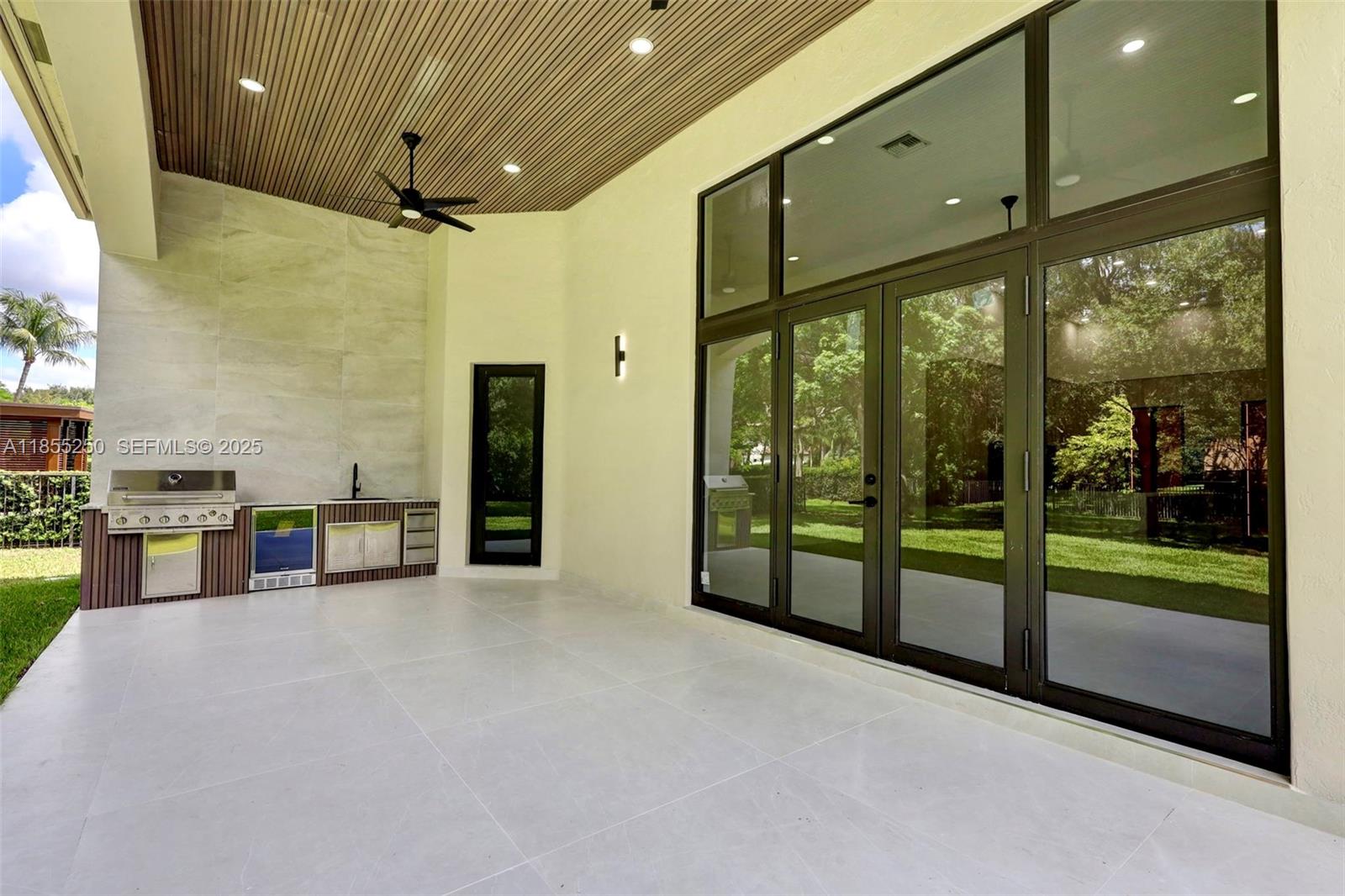 KAPOK GROVE ESTATES - Residential