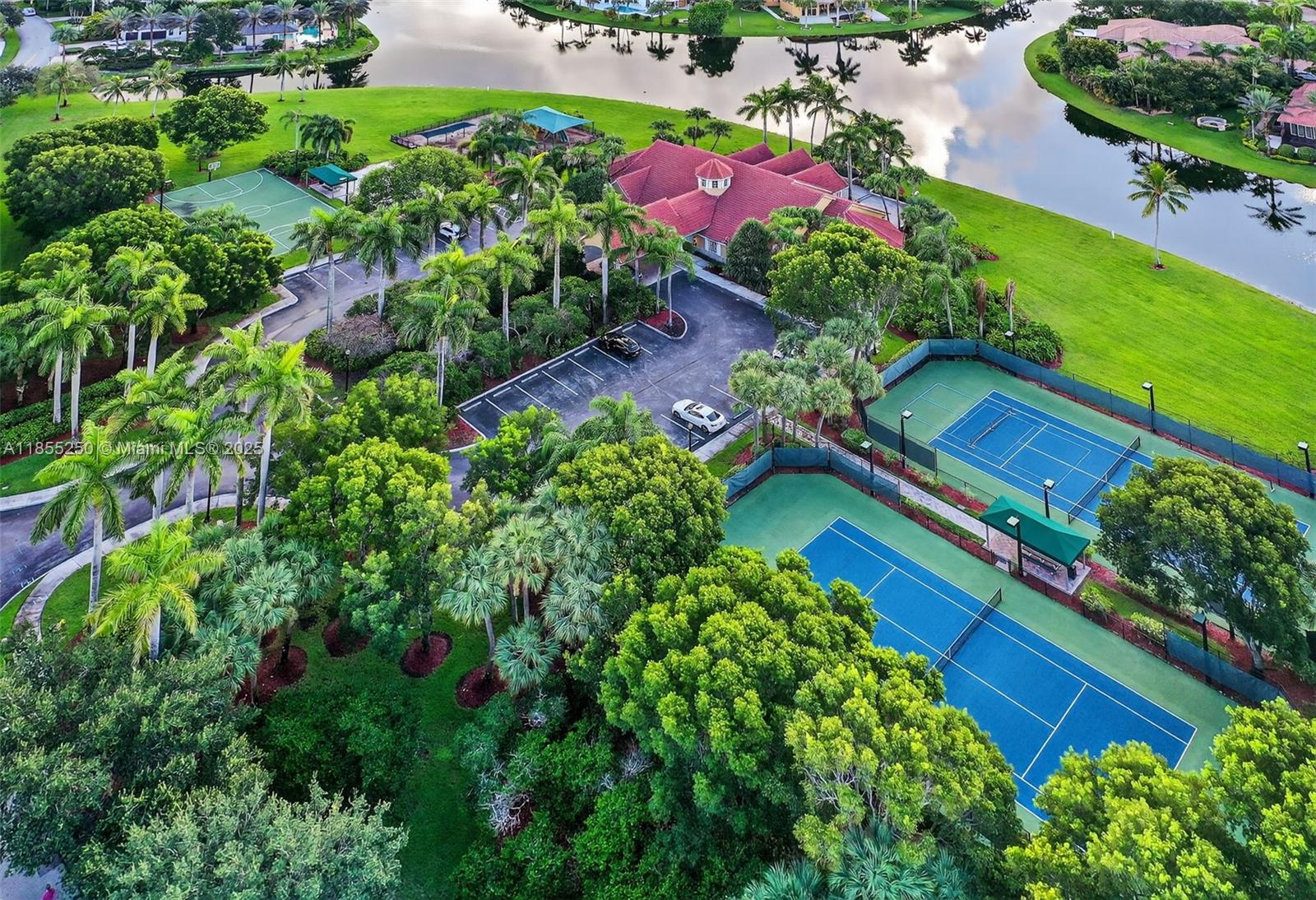 KAPOK GROVE ESTATES - Residential