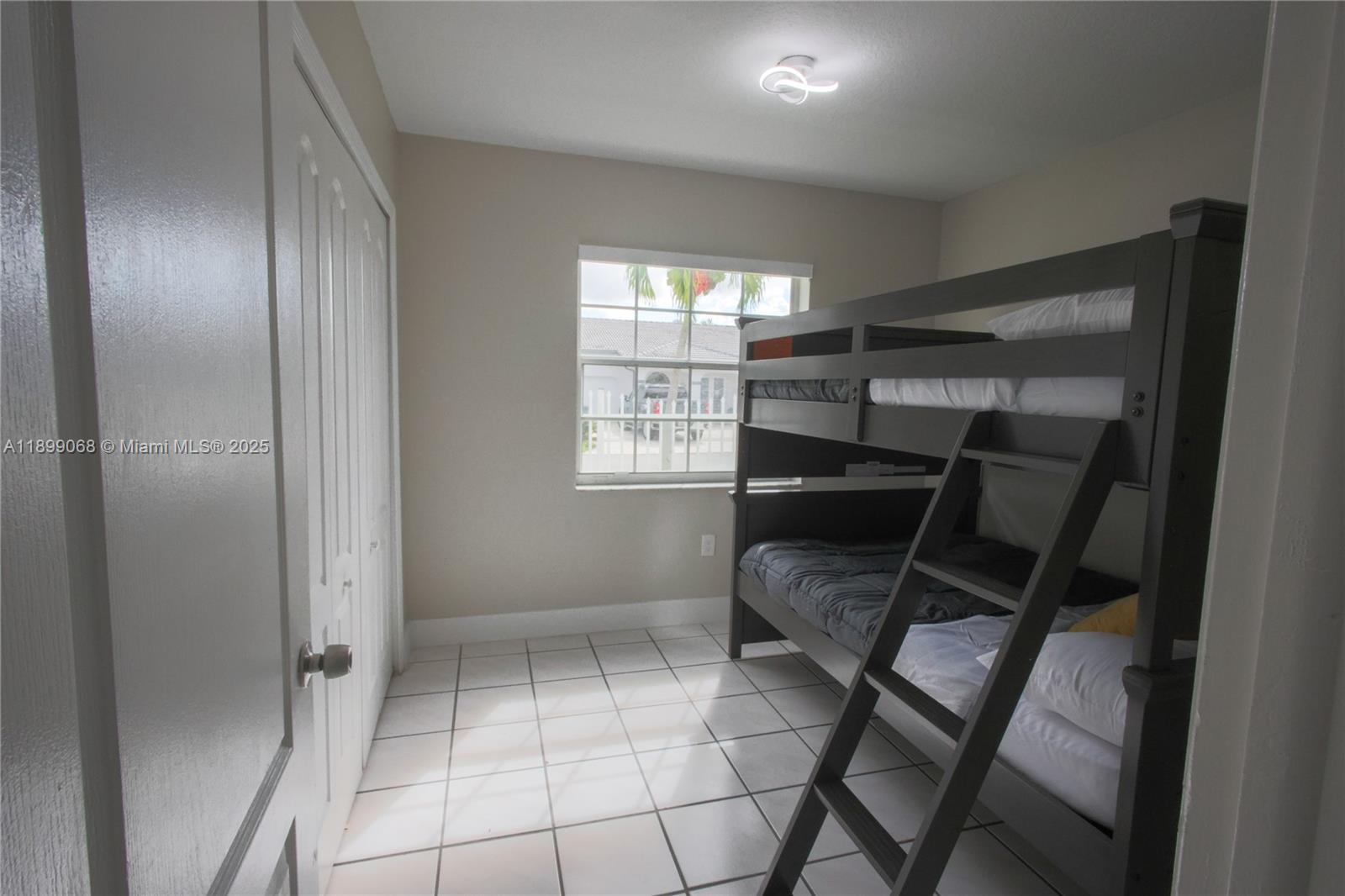 MAJESTIC HOMES - Residential