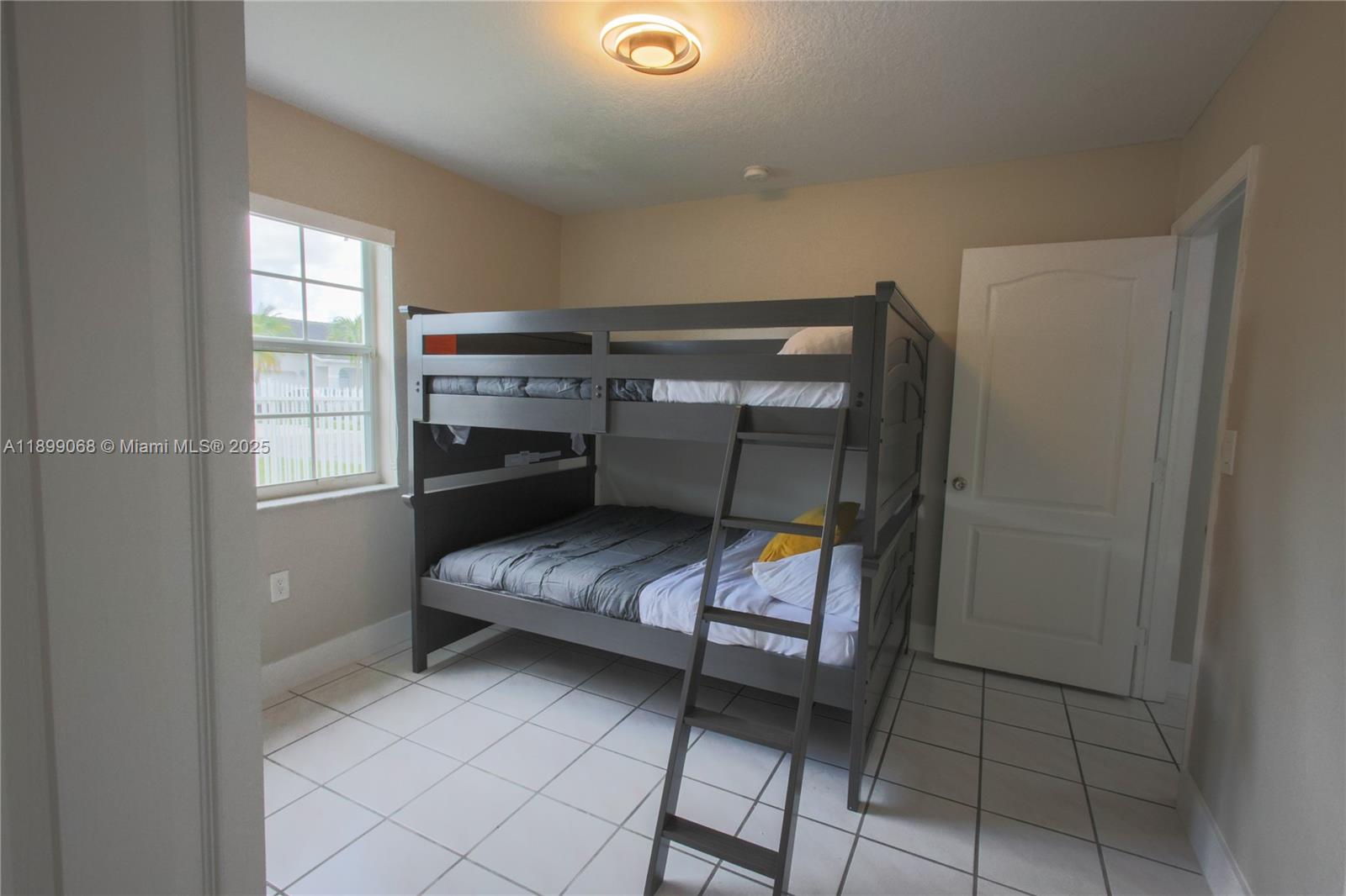 MAJESTIC HOMES - Residential