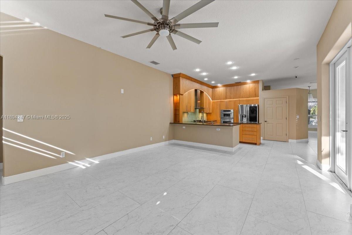 SKIMMER POINT - Residential