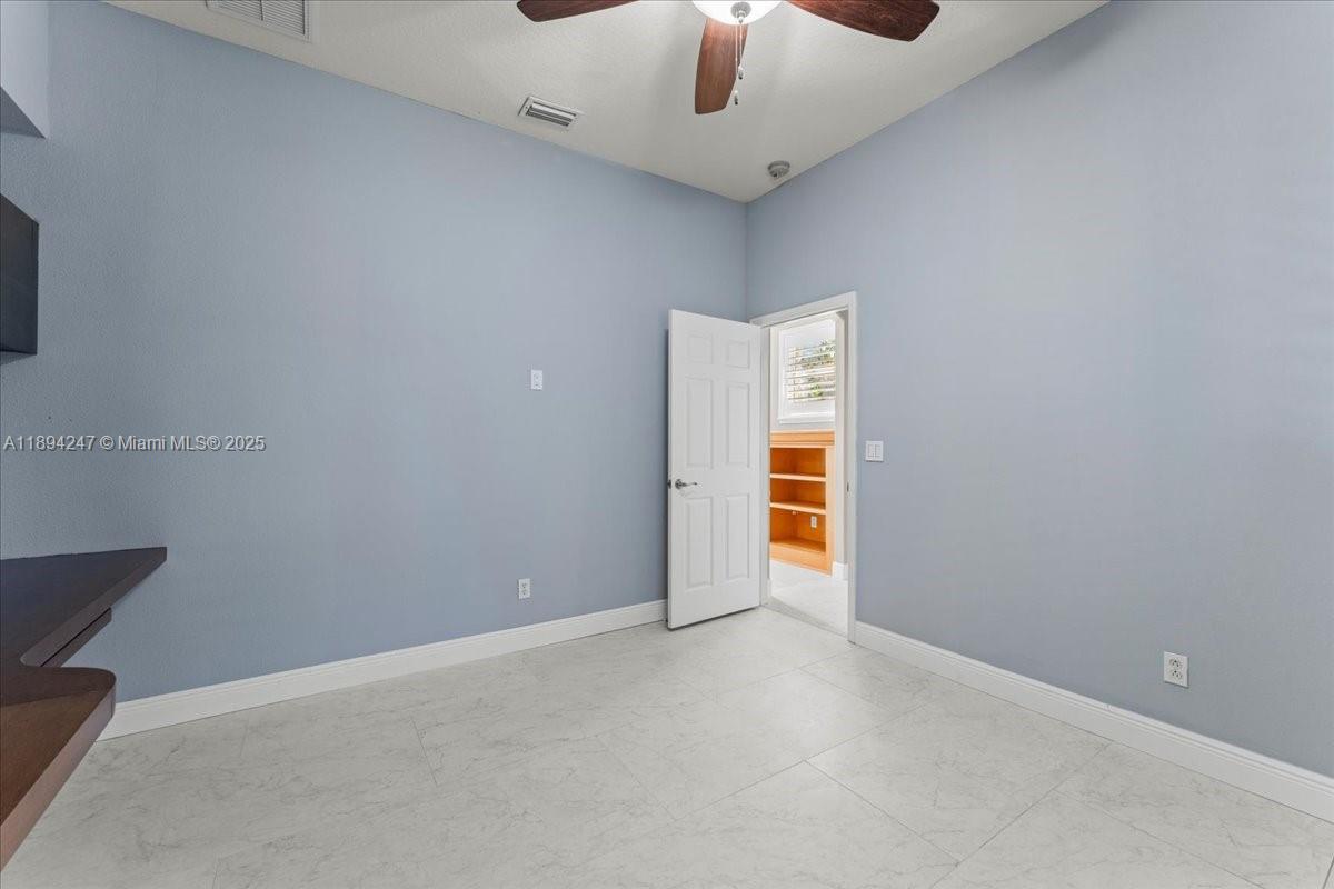 SKIMMER POINT - Residential