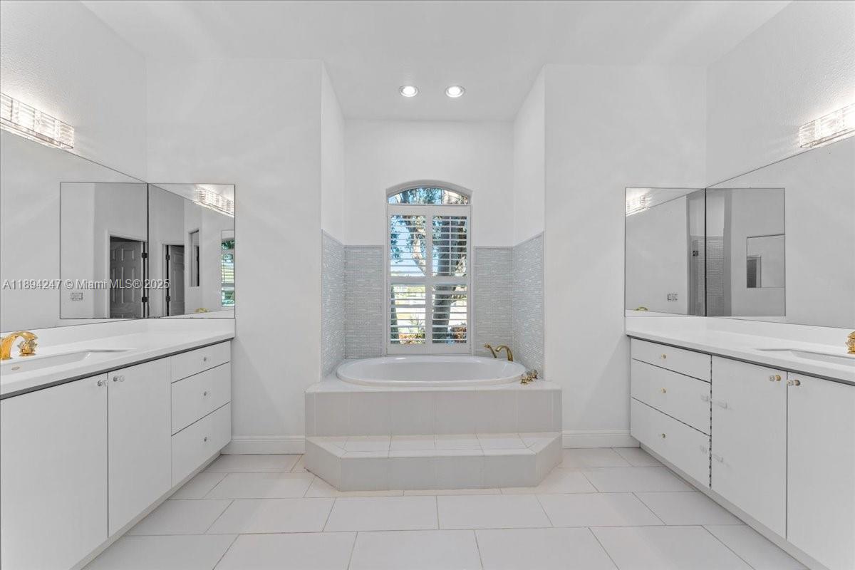 SKIMMER POINT - Residential