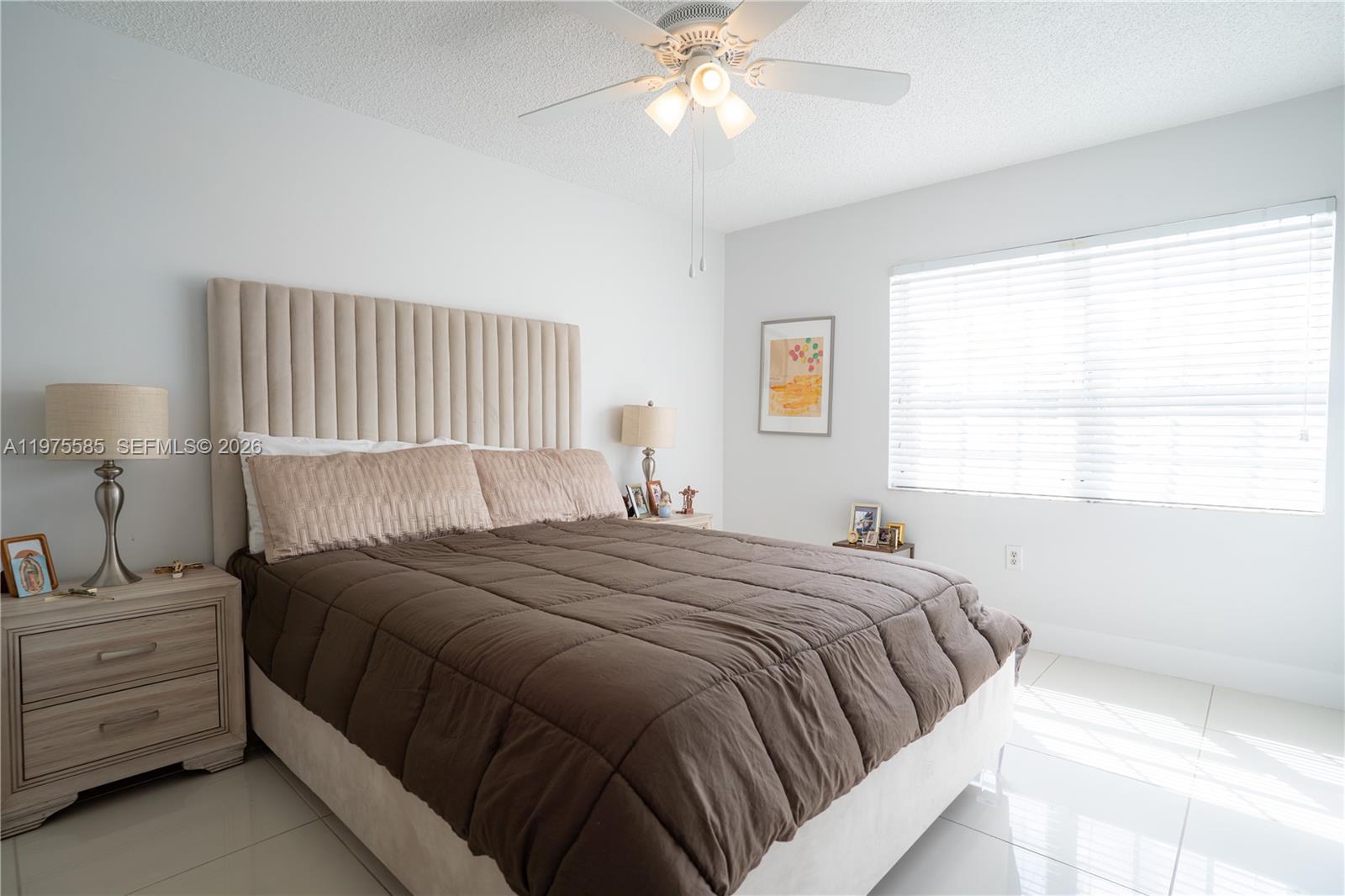 TAMIAMI LAKES SEC 3 - Residential Lease