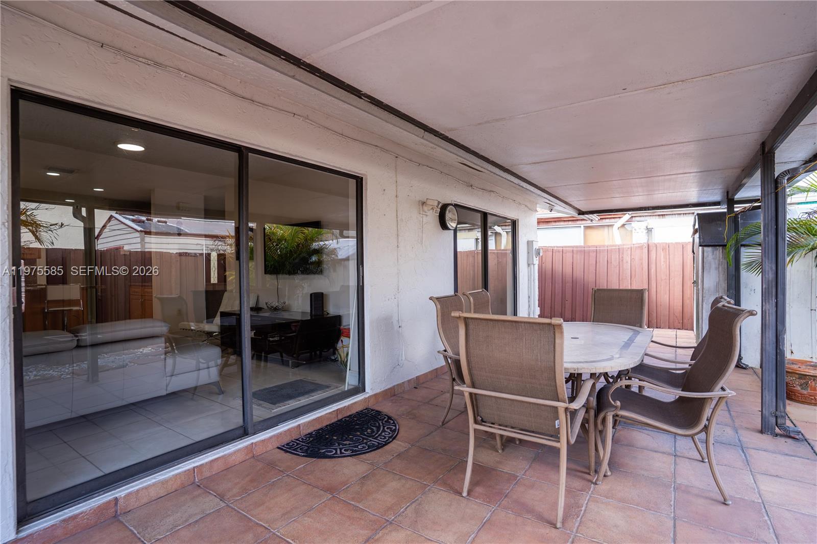 TAMIAMI LAKES SEC 3 - Residential Lease