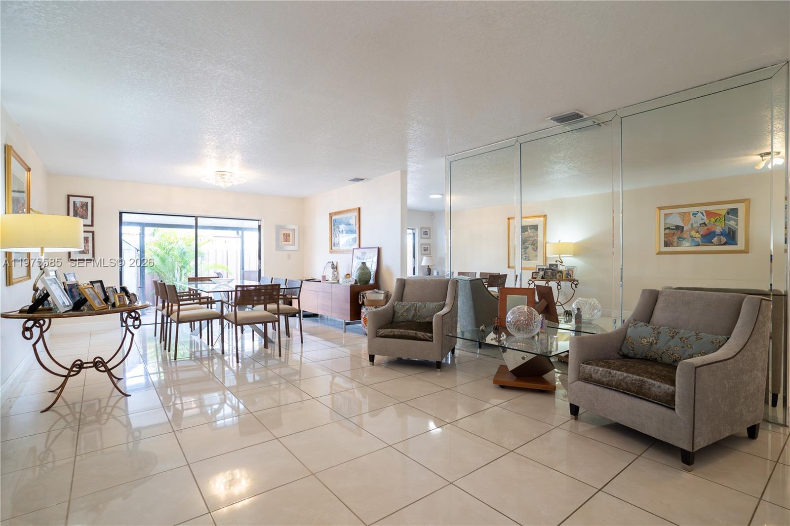 TAMIAMI LAKES SEC 3 - Residential Lease