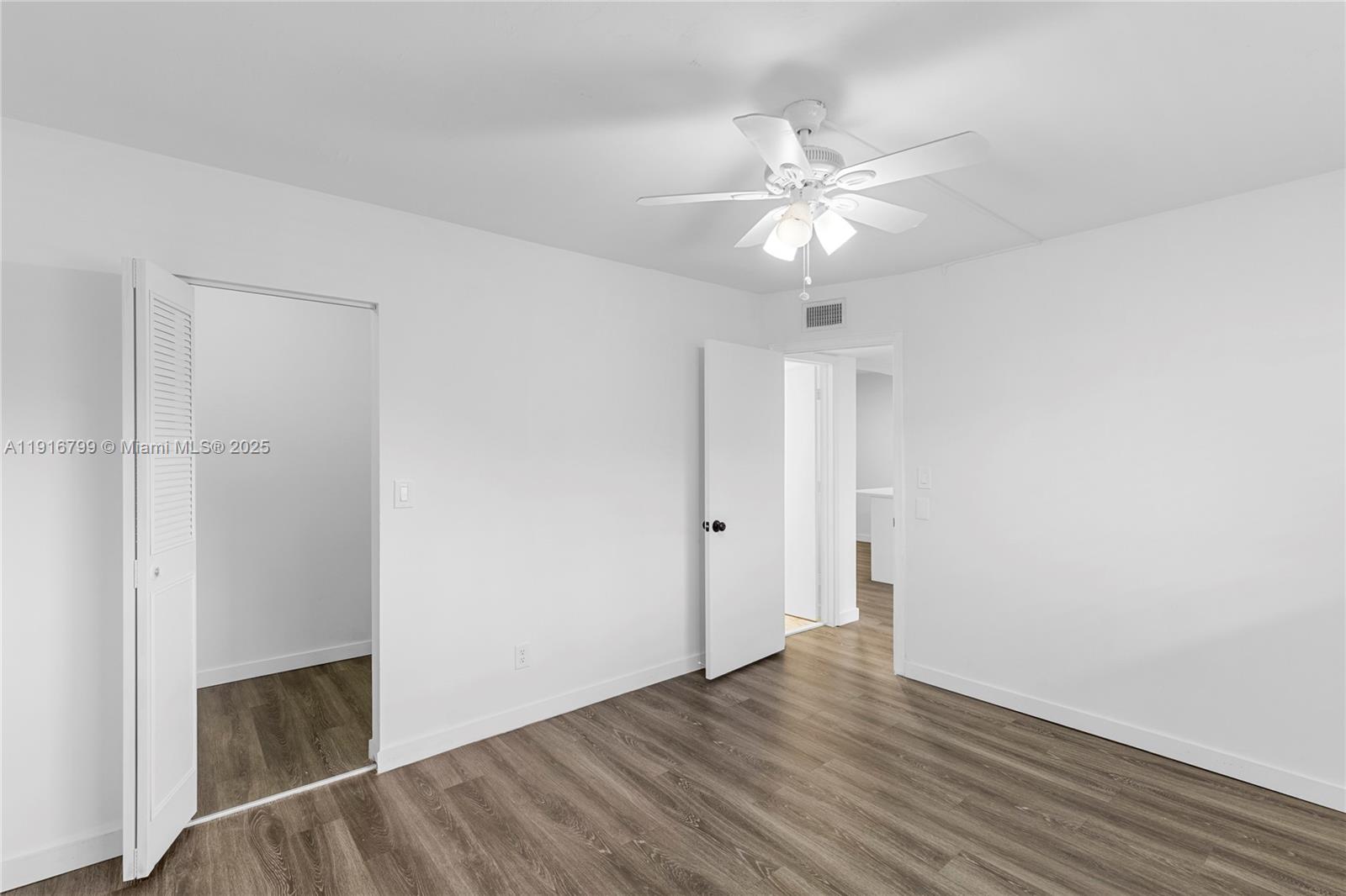 LAS VISTAS B IN INVERRARY - Residential