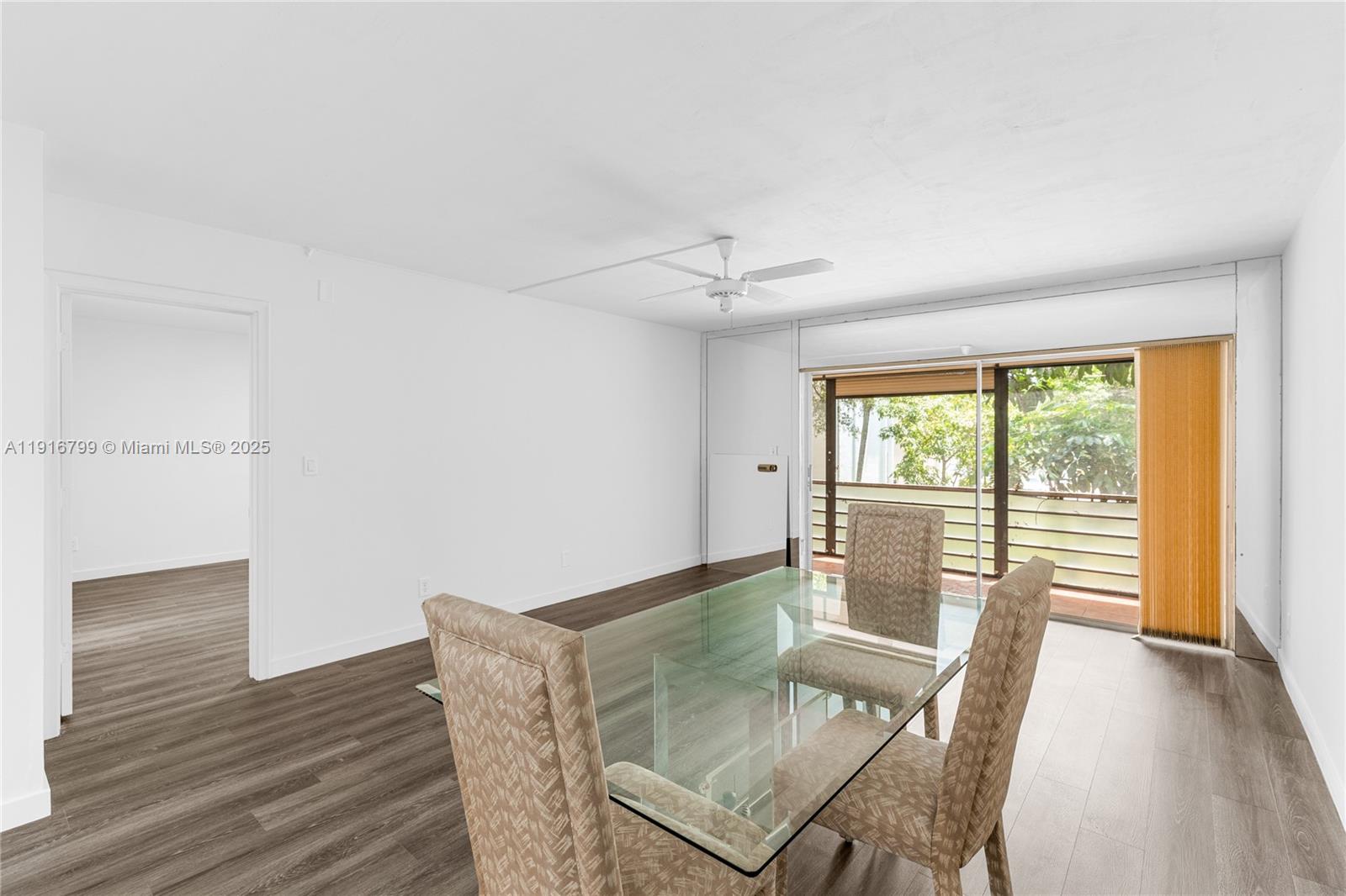 LAS VISTAS B IN INVERRARY - Residential