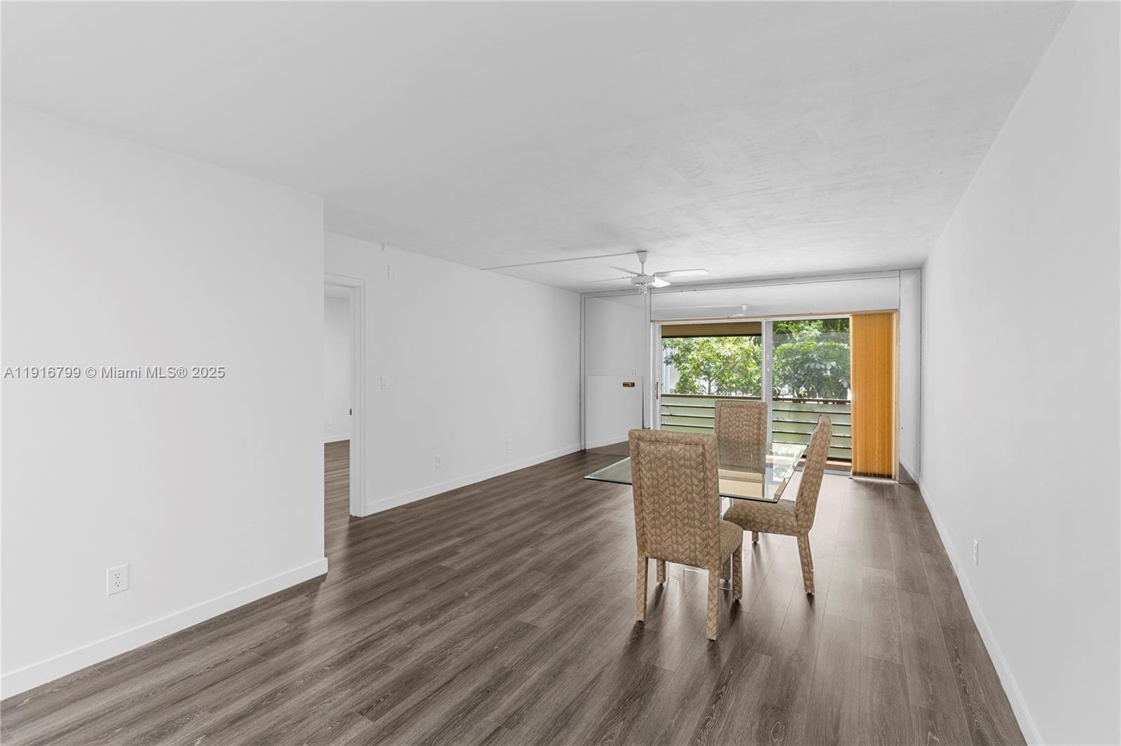 LAS VISTAS B IN INVERRARY - Residential