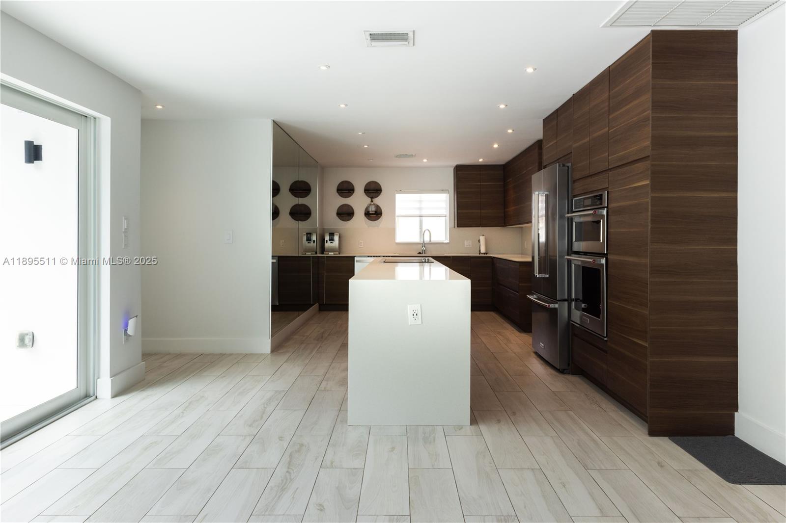 EVENINGSIDE - Residential