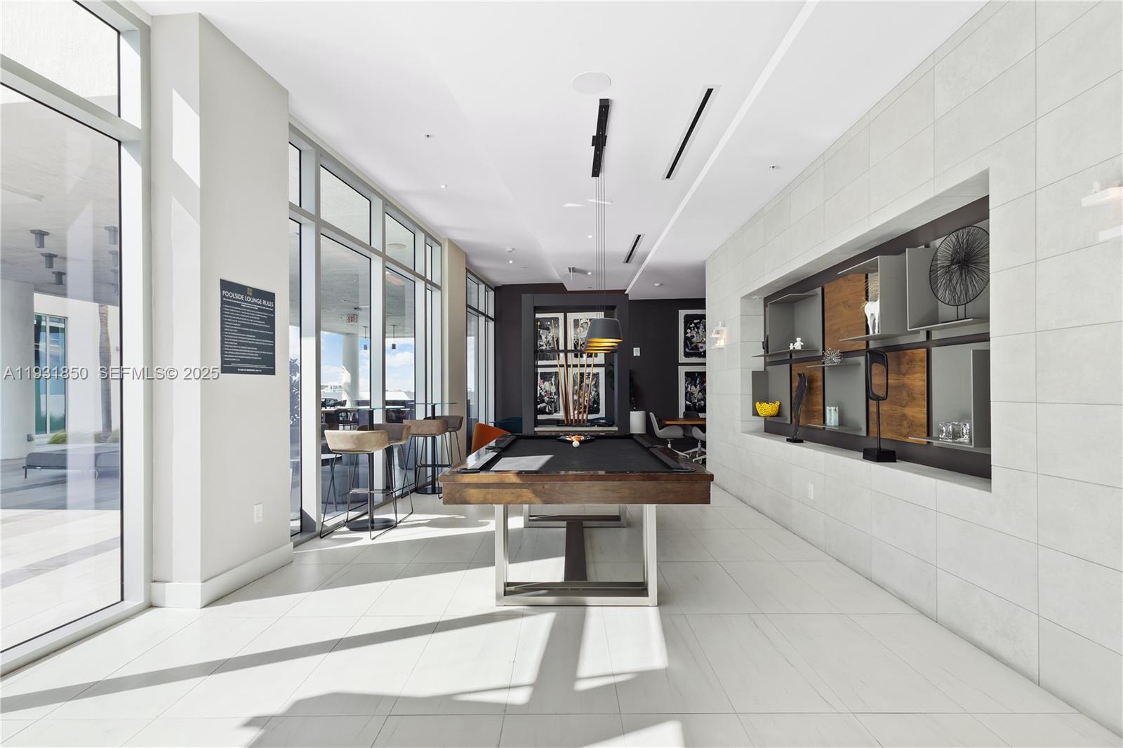 QUADRO CONDO - Residential