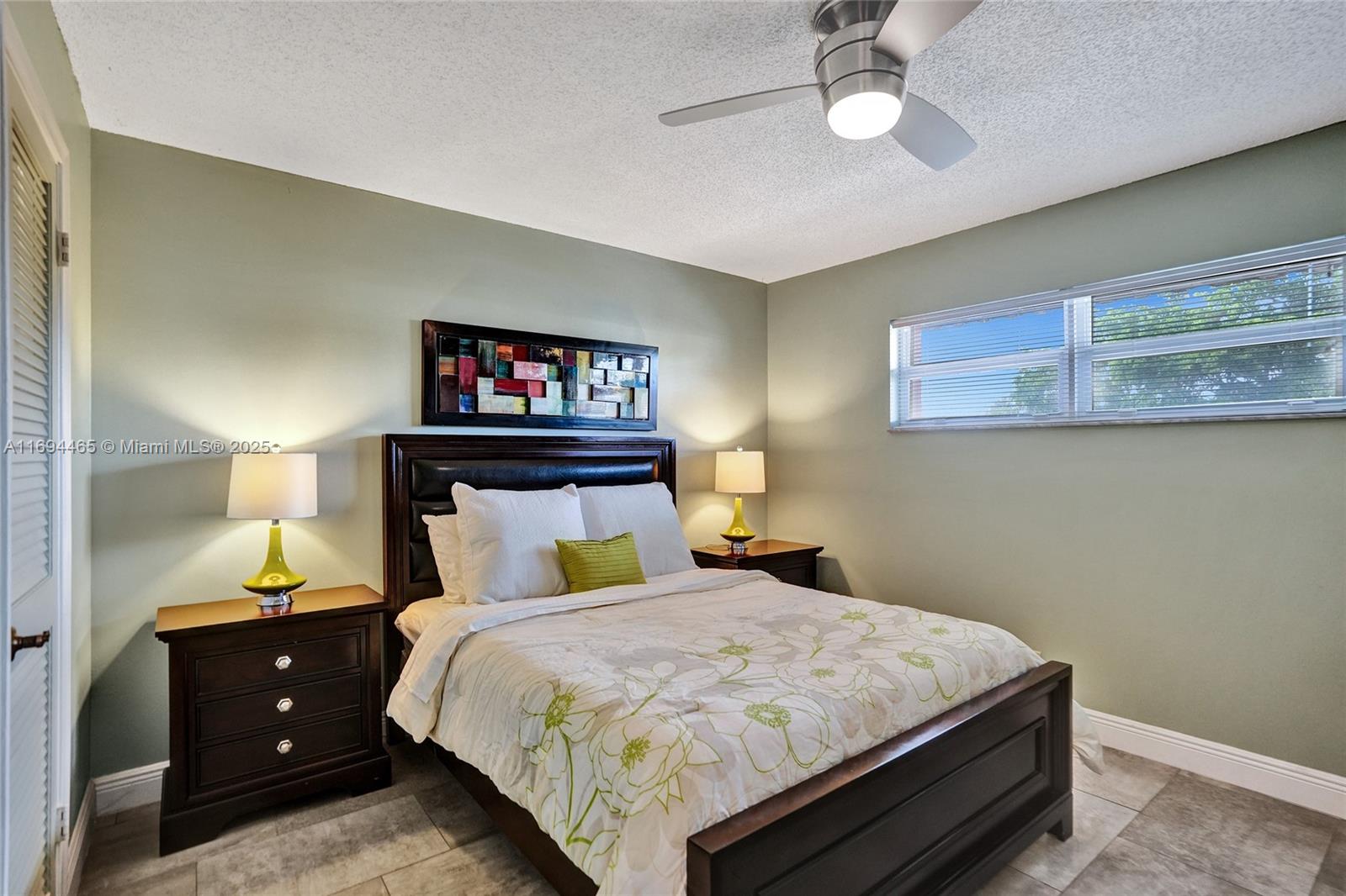 HOLLYBROOK GOLF AND - Residential