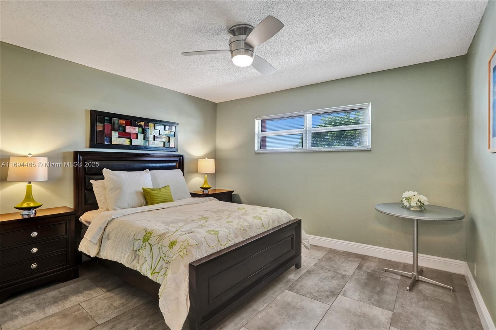 HOLLYBROOK GOLF AND - Residential