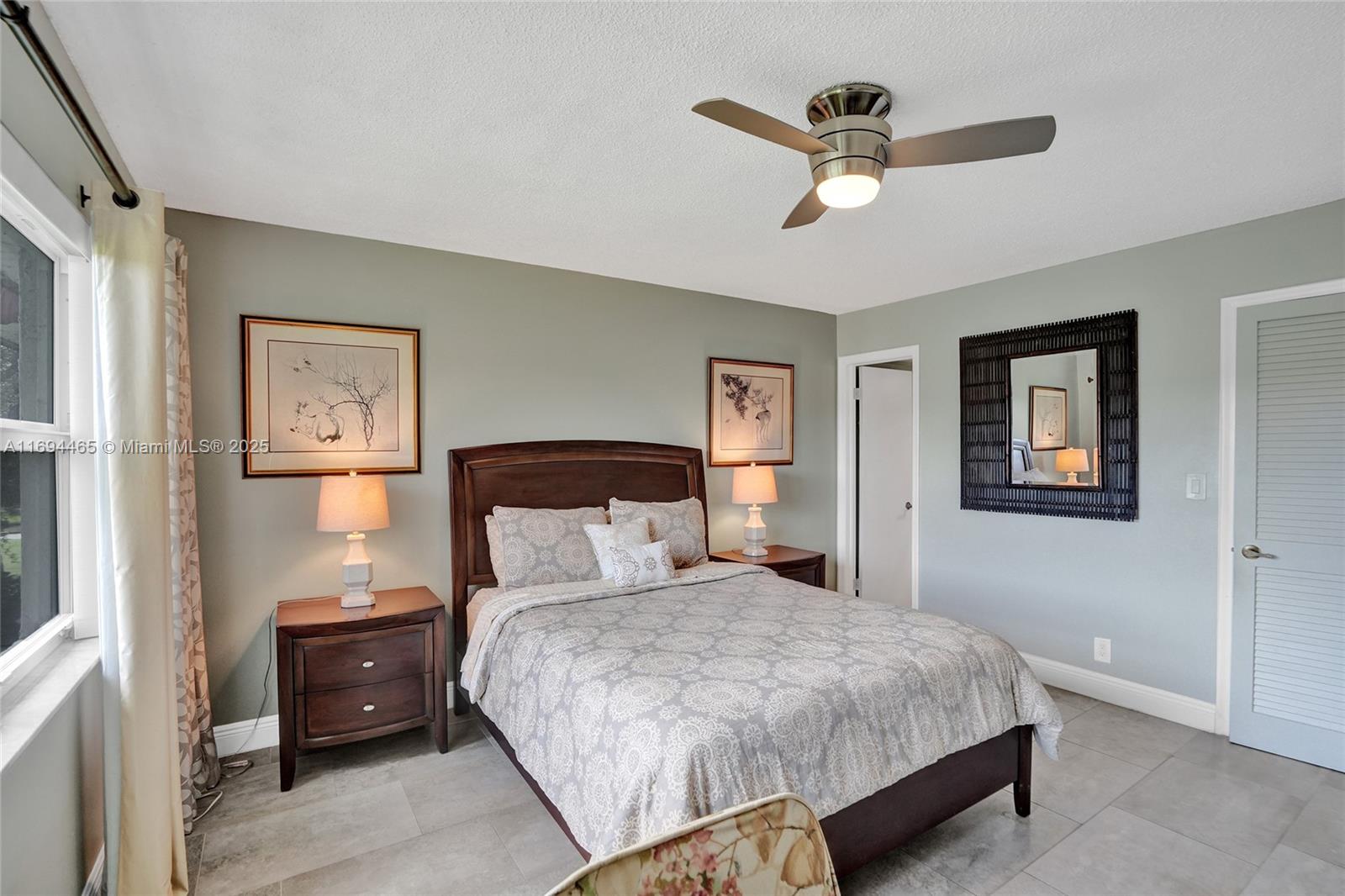 HOLLYBROOK GOLF AND - Residential