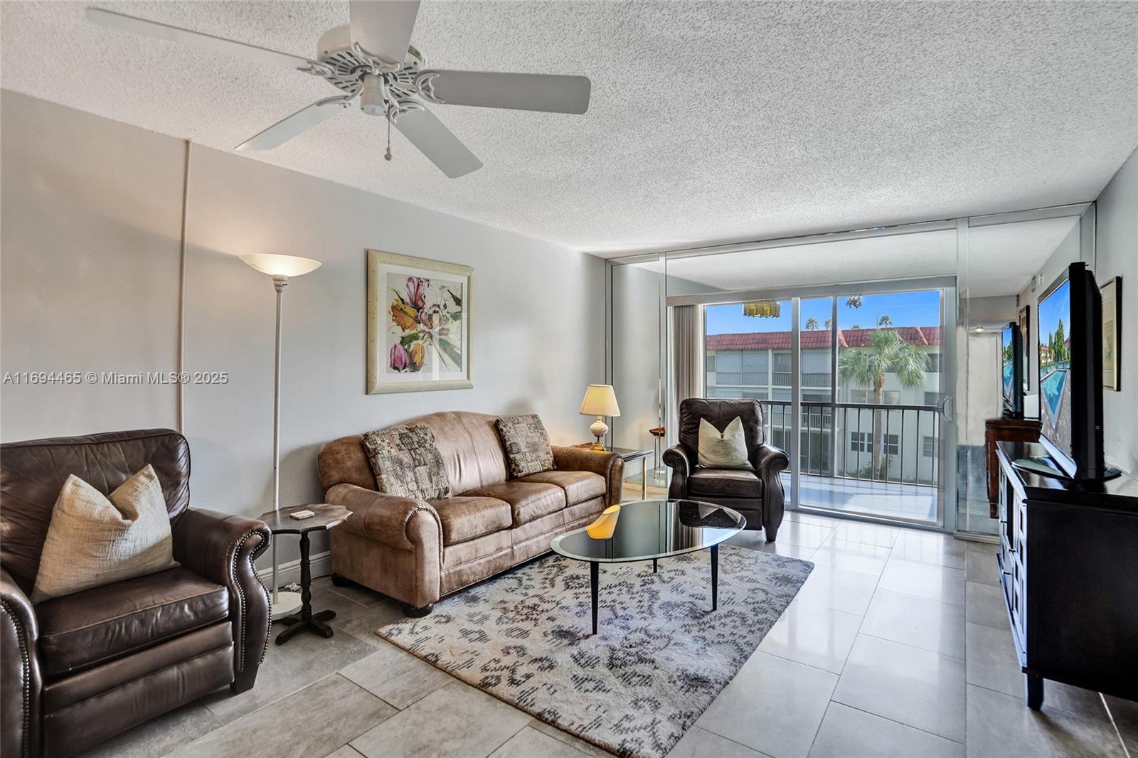 HOLLYBROOK GOLF AND - Residential