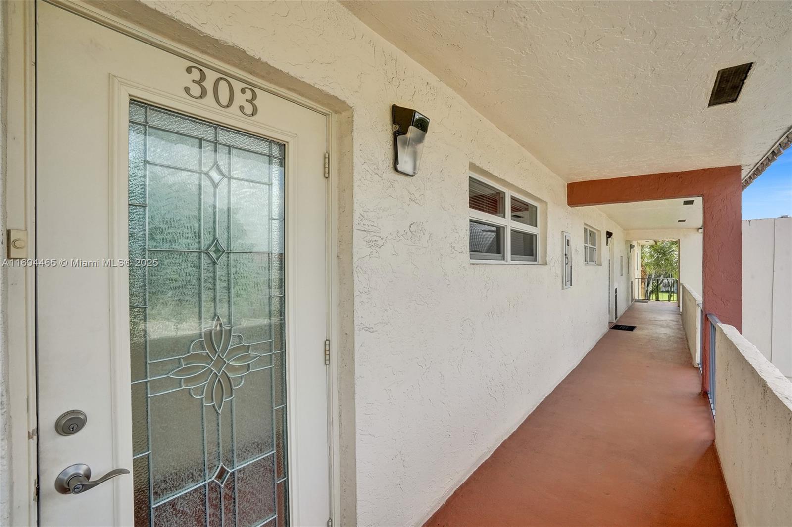 HOLLYBROOK GOLF AND - Residential