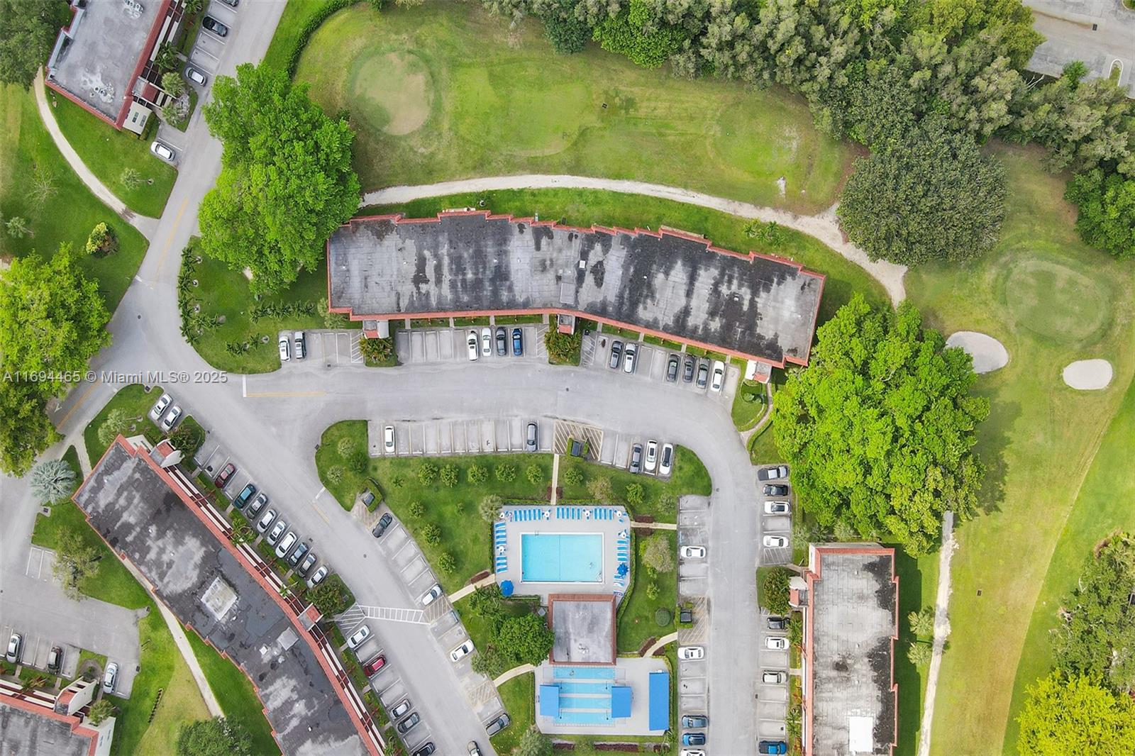 HOLLYBROOK GOLF AND - Residential