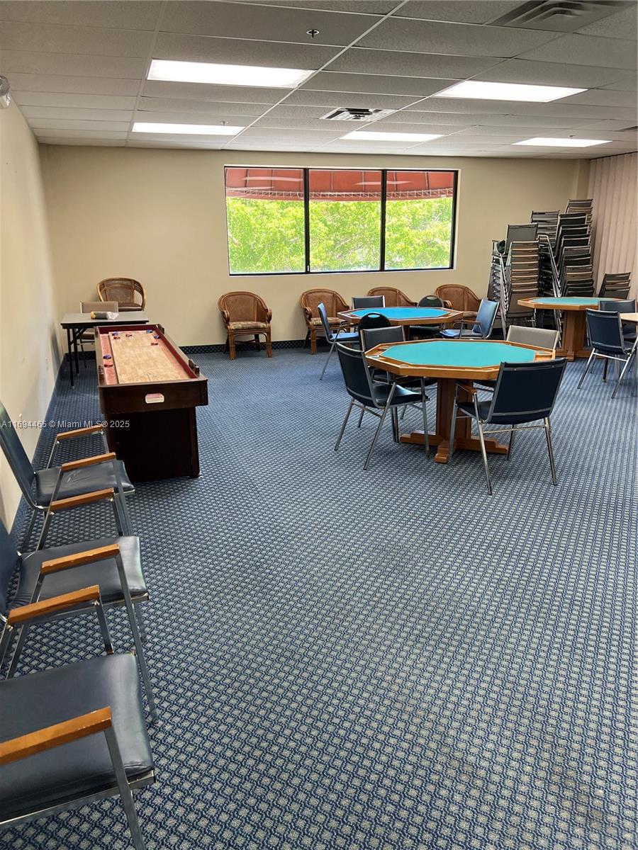 HOLLYBROOK GOLF AND - Residential
