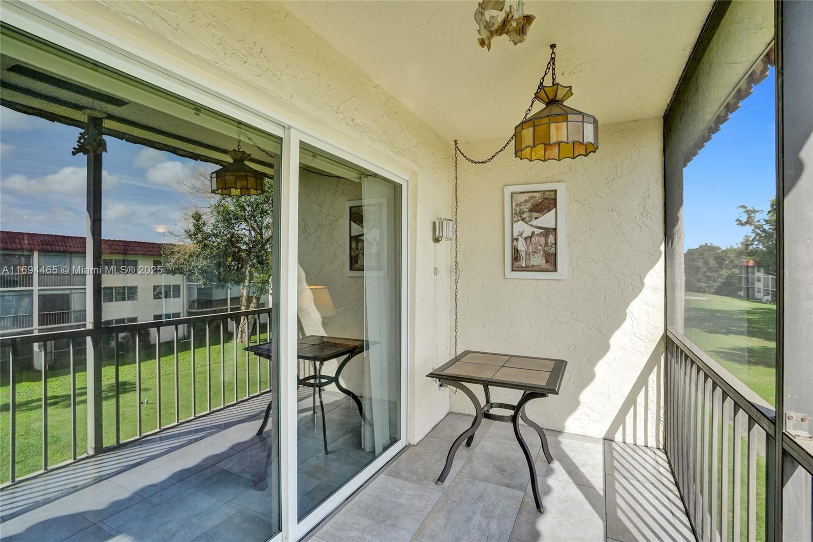 HOLLYBROOK GOLF AND - Residential