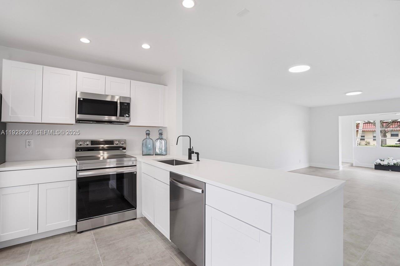 COVERED BRIDGE CONDO - Residential