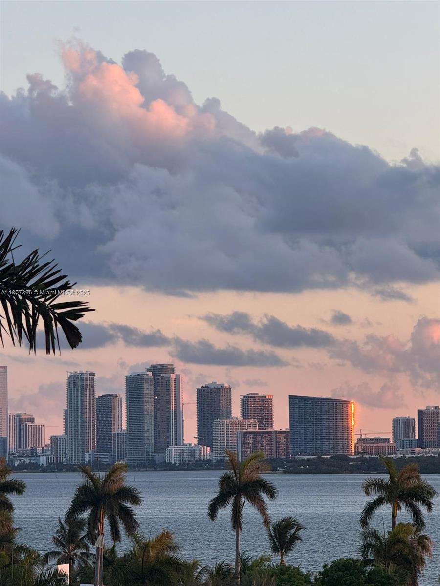 7900 Harbor Island Dr 706, North Bay Village, Miami-Dade County, Florida - 2 Bedrooms  
2 Bathrooms - 