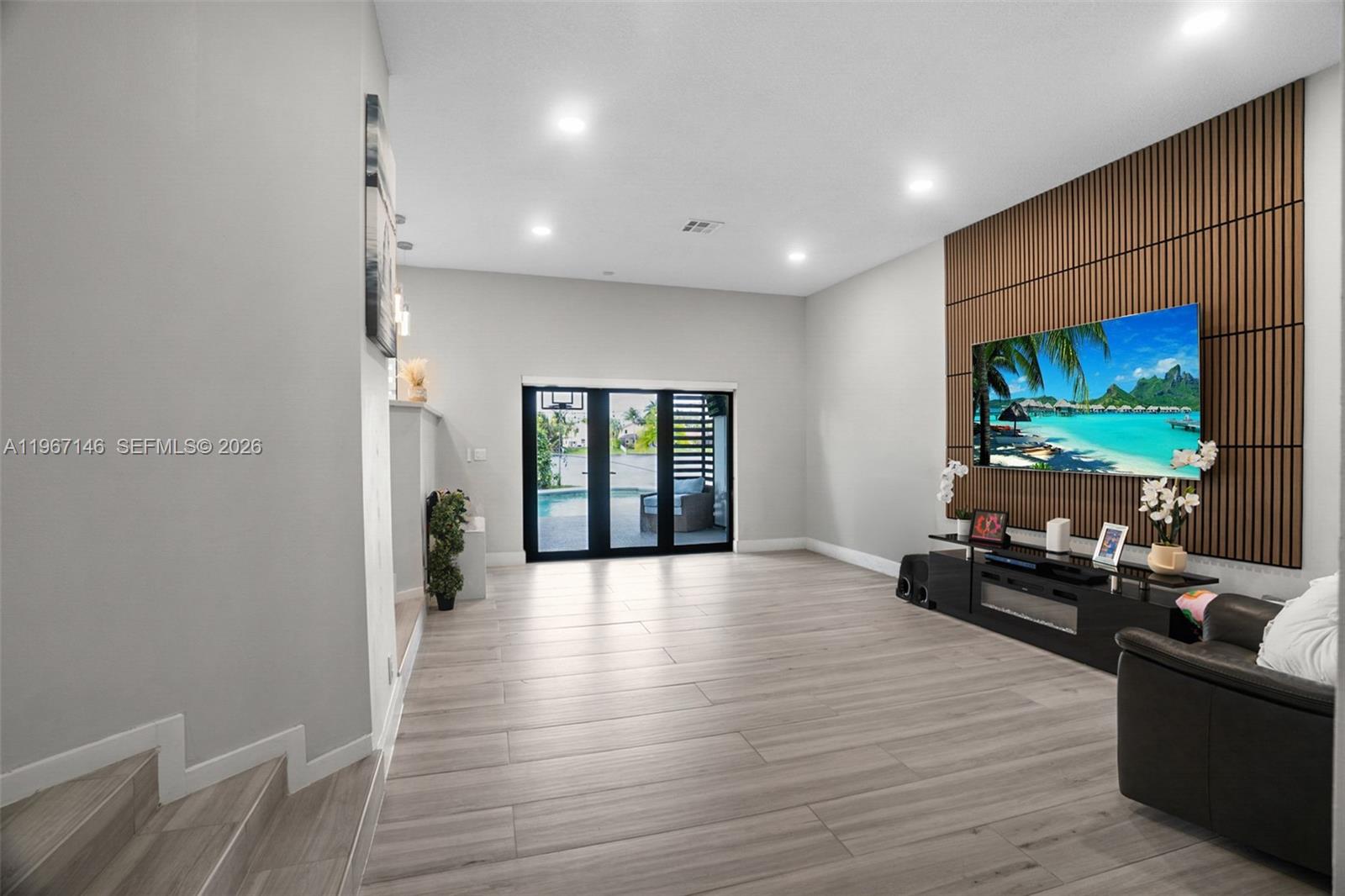 CHAPEL LAKE ESTATES - Residential