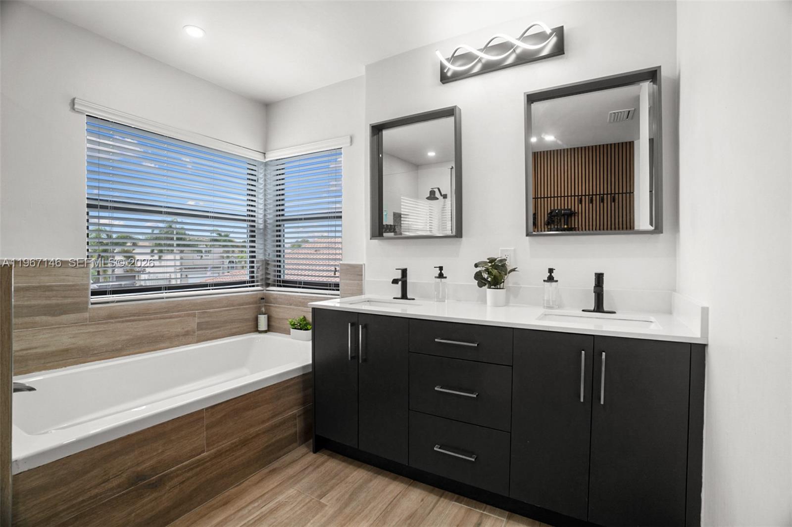 CHAPEL LAKE ESTATES - Residential