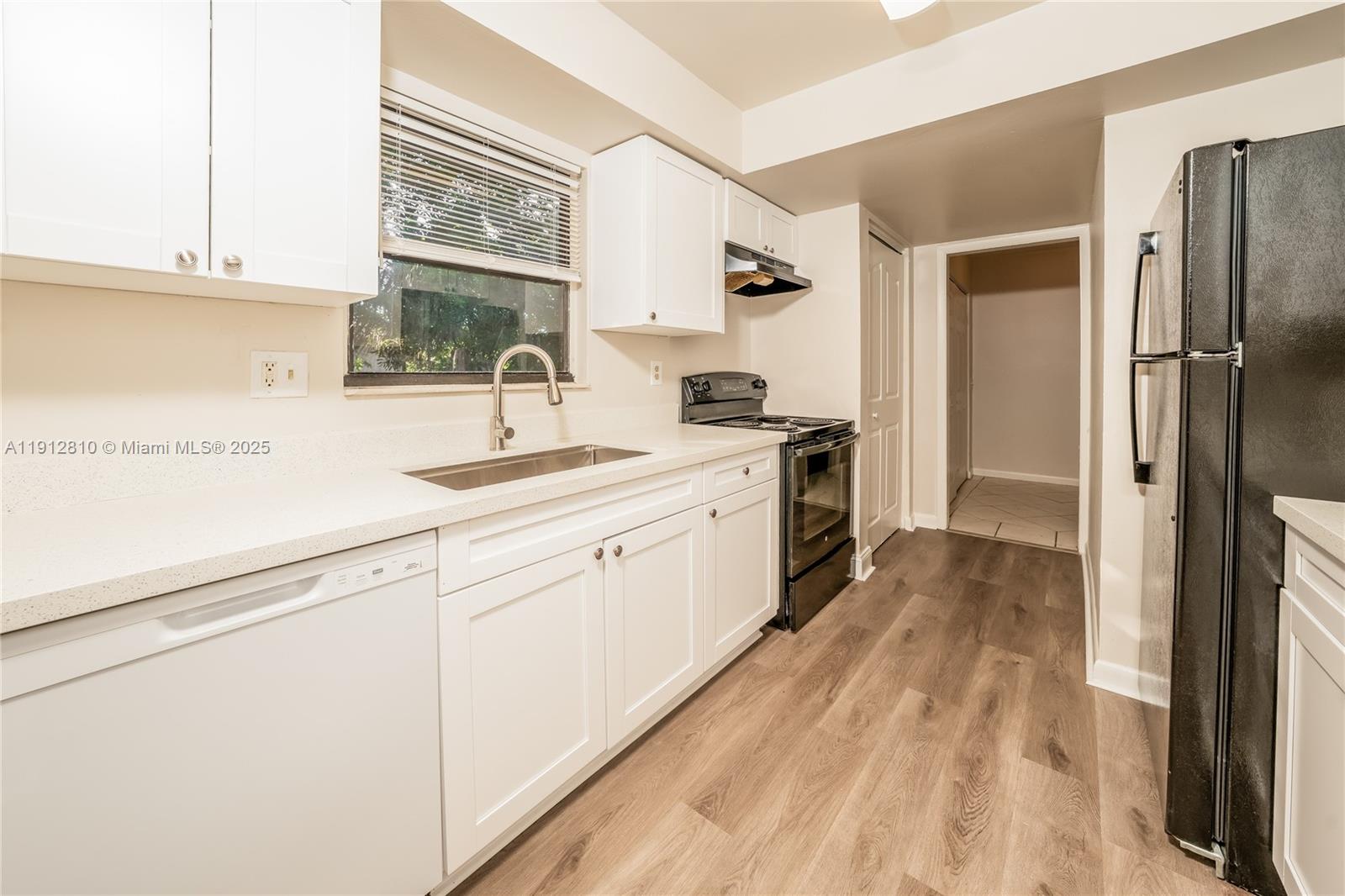 DELRAY SHORES - Residential Lease