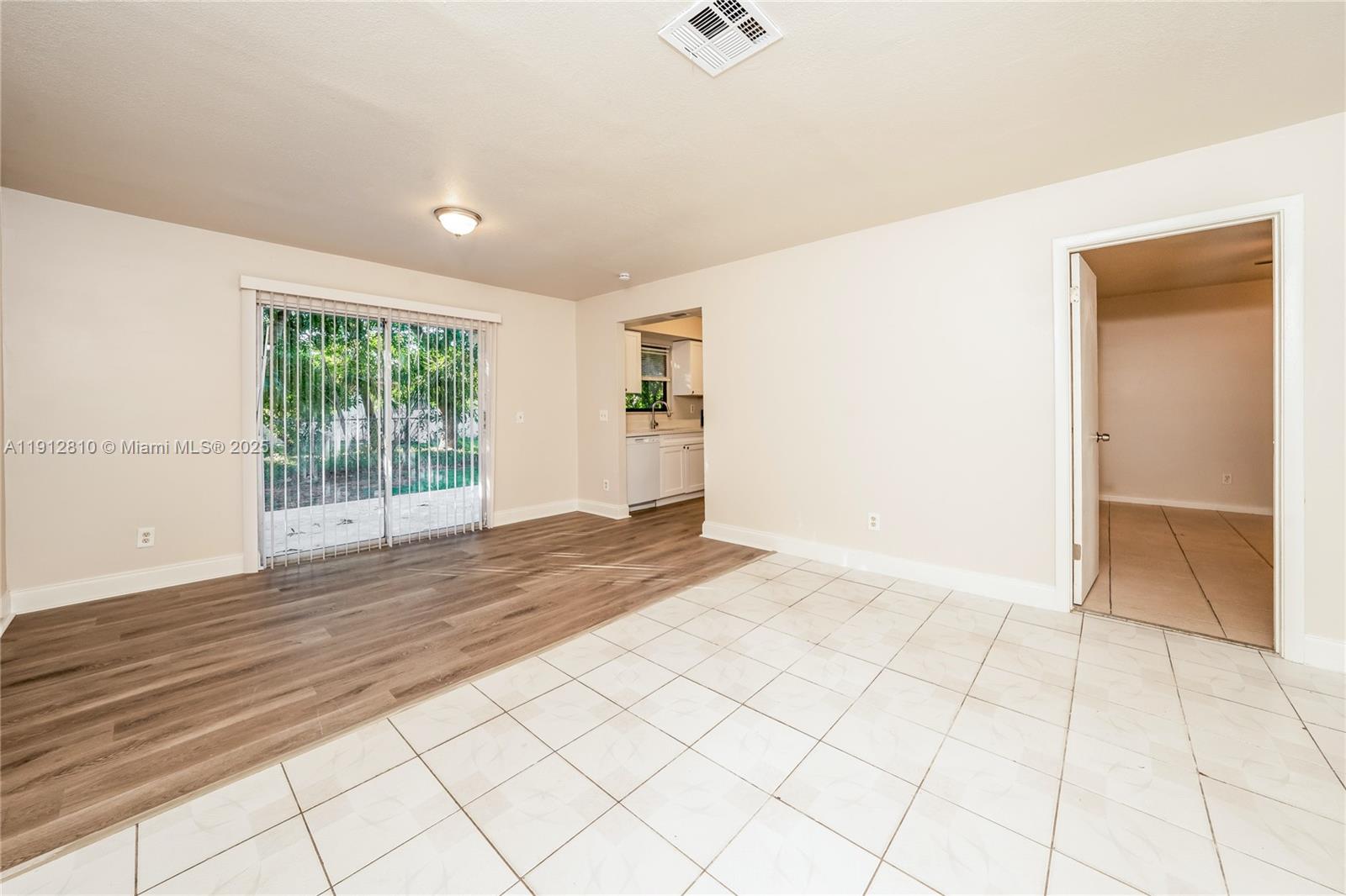 DELRAY SHORES - Residential Lease