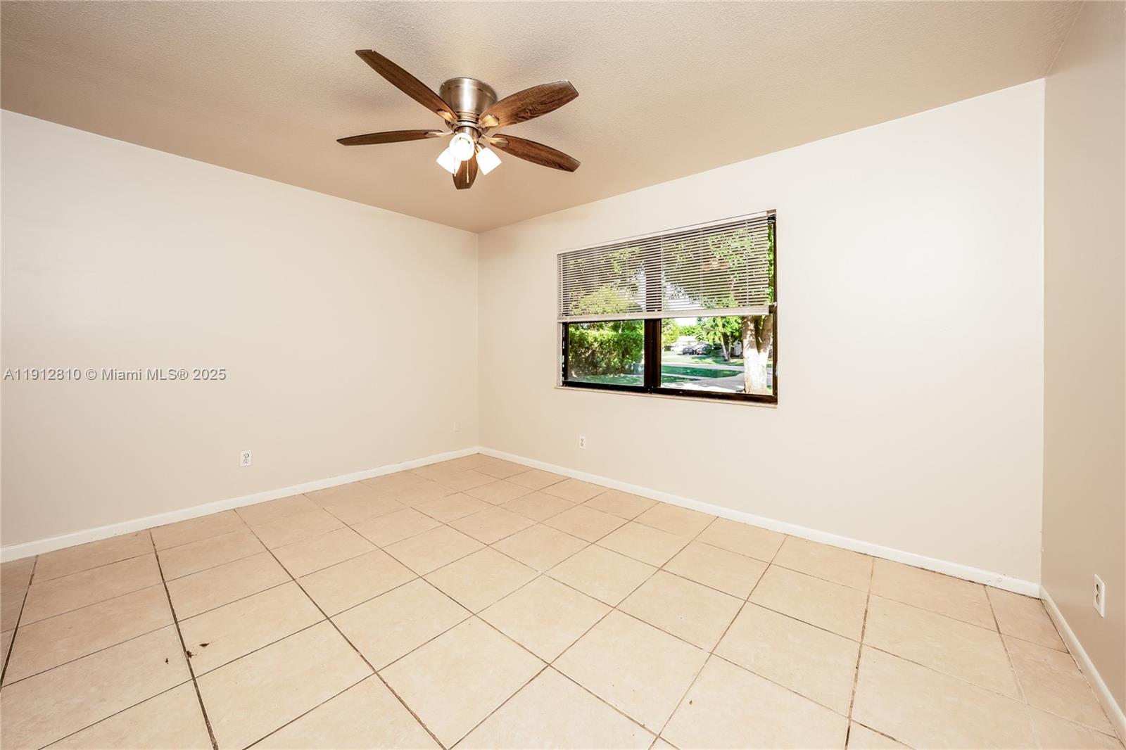 DELRAY SHORES - Residential Lease