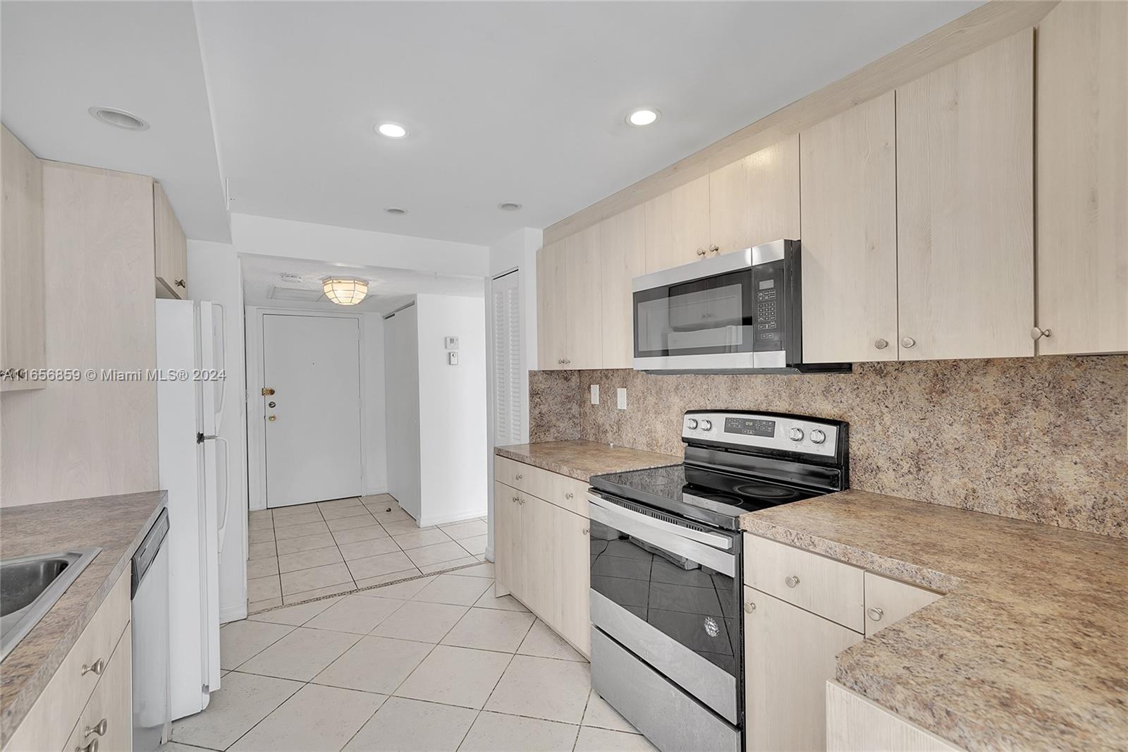 DESOTO PARK NORTH CONDO - Residential