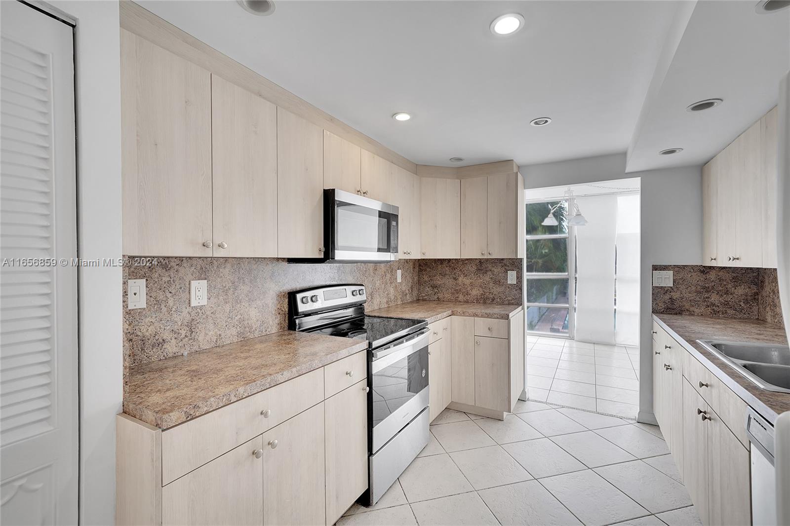 DESOTO PARK NORTH CONDO - Residential