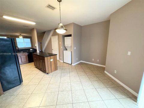 3622 Oleander Ter Riviera Beach FL 33404