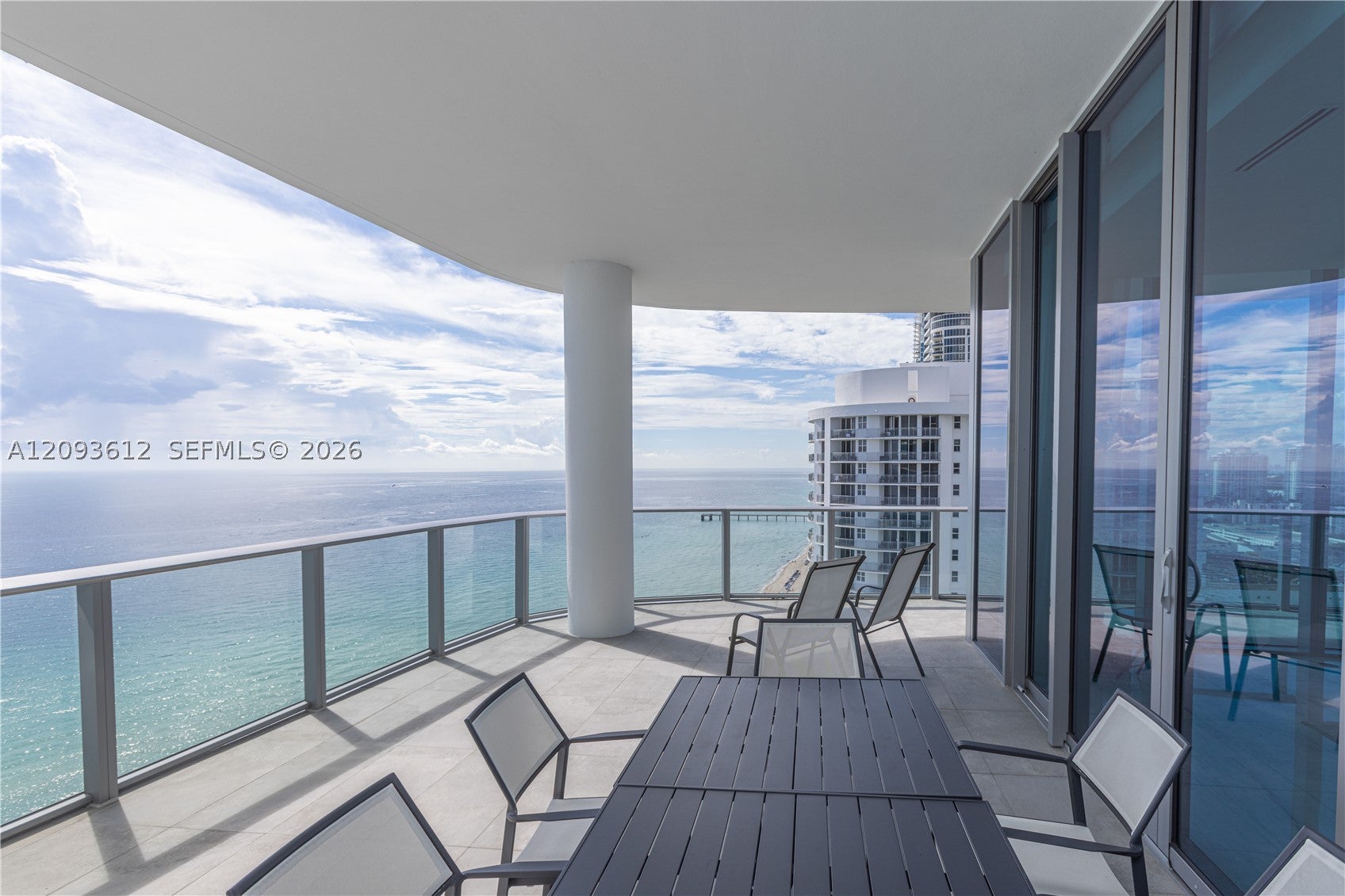 17475 Collins Ave 1802