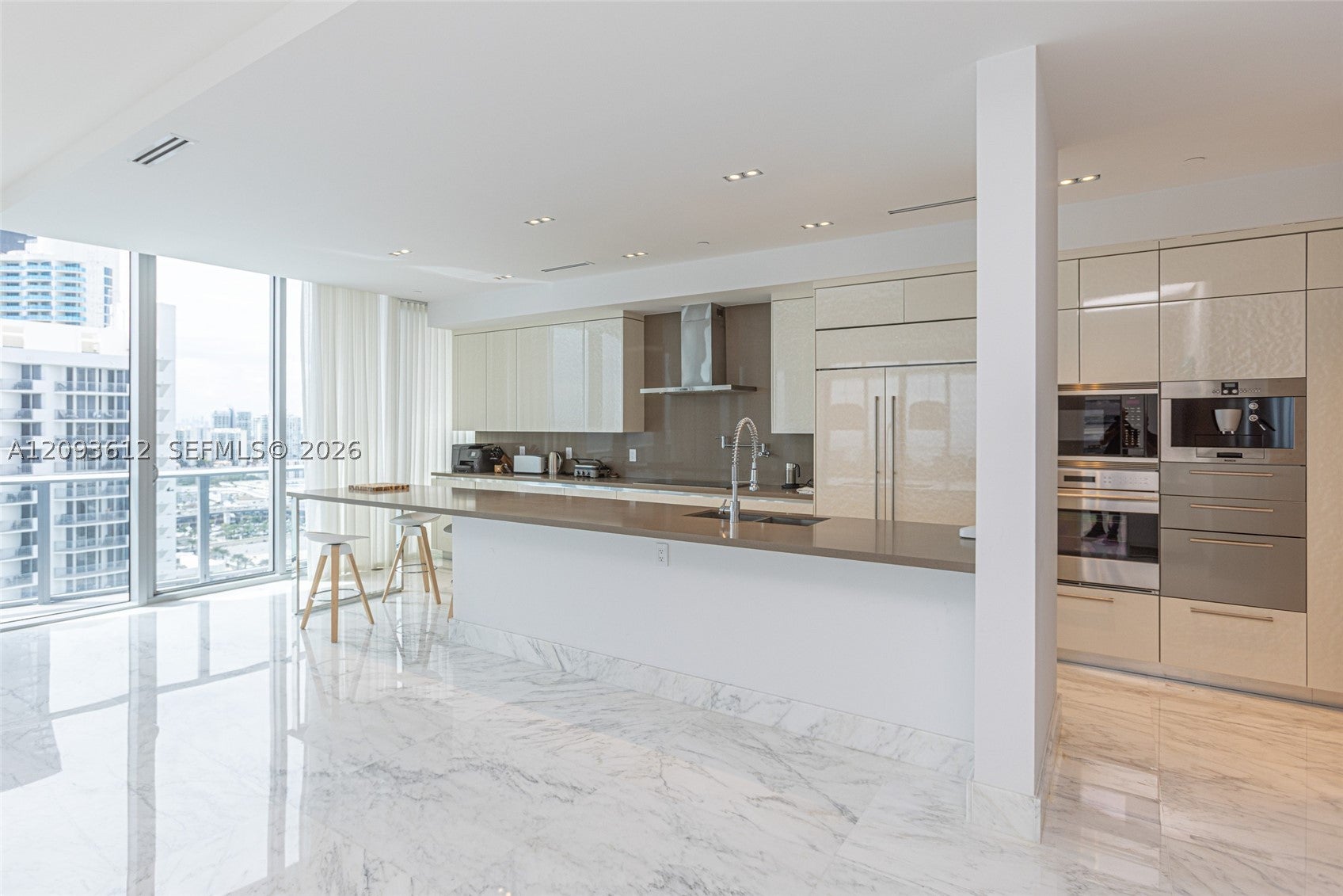 View photos, virtual tours, details... 17475 Collins Ave 1802