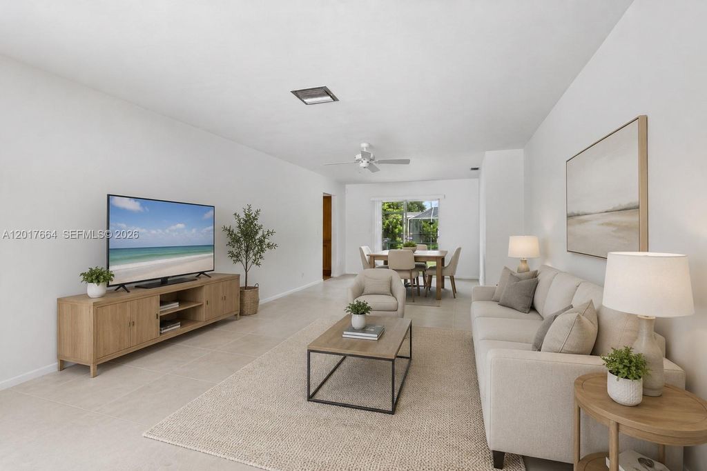Photo of 3925 Washington St, Hollywood, FL 33021 (MLS # A12017664)