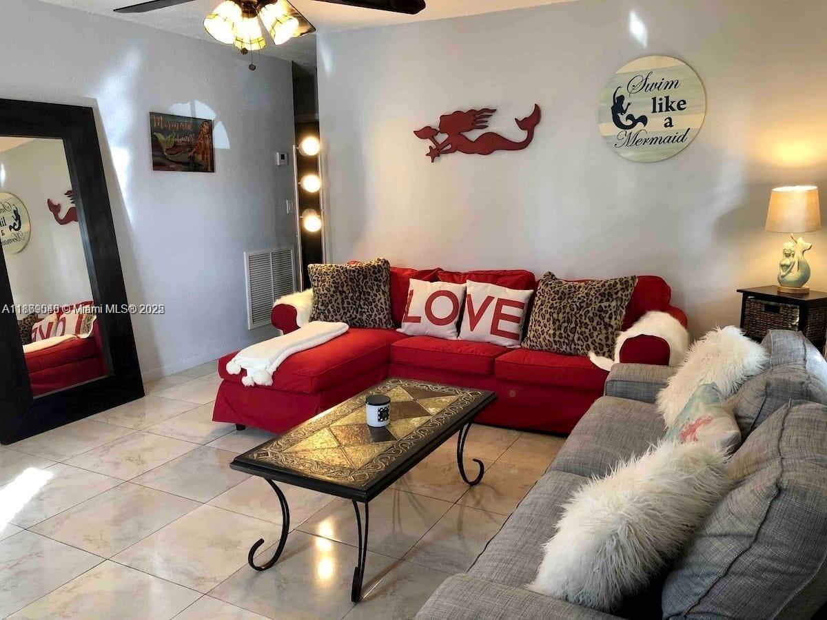 View photos, virtual tours, details... 2411 Hayes St