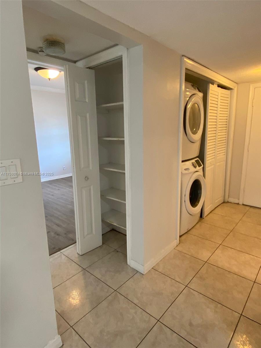 CRYSTAL GREENS CONDO - Residential