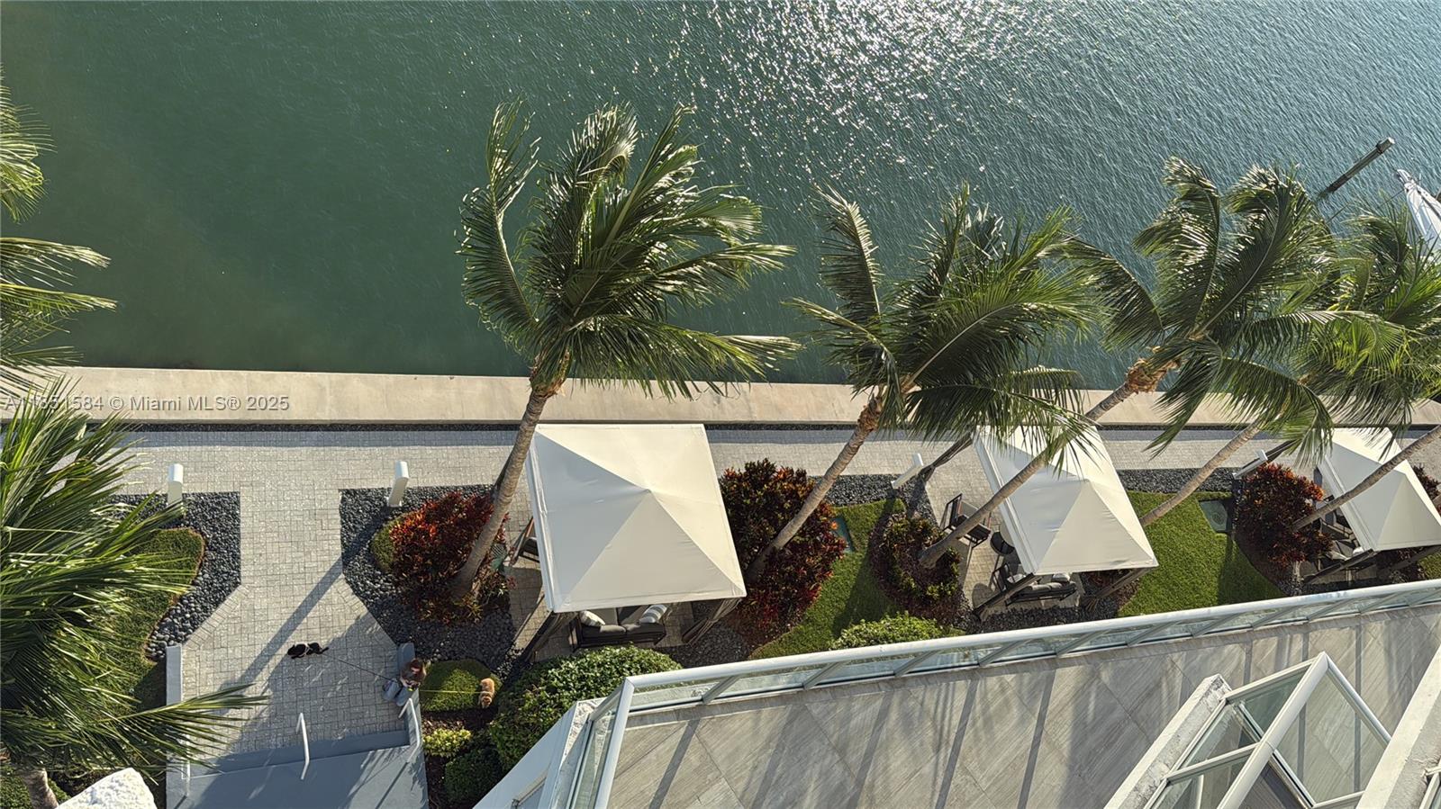 EDEN HOUSE CONDO - Residential