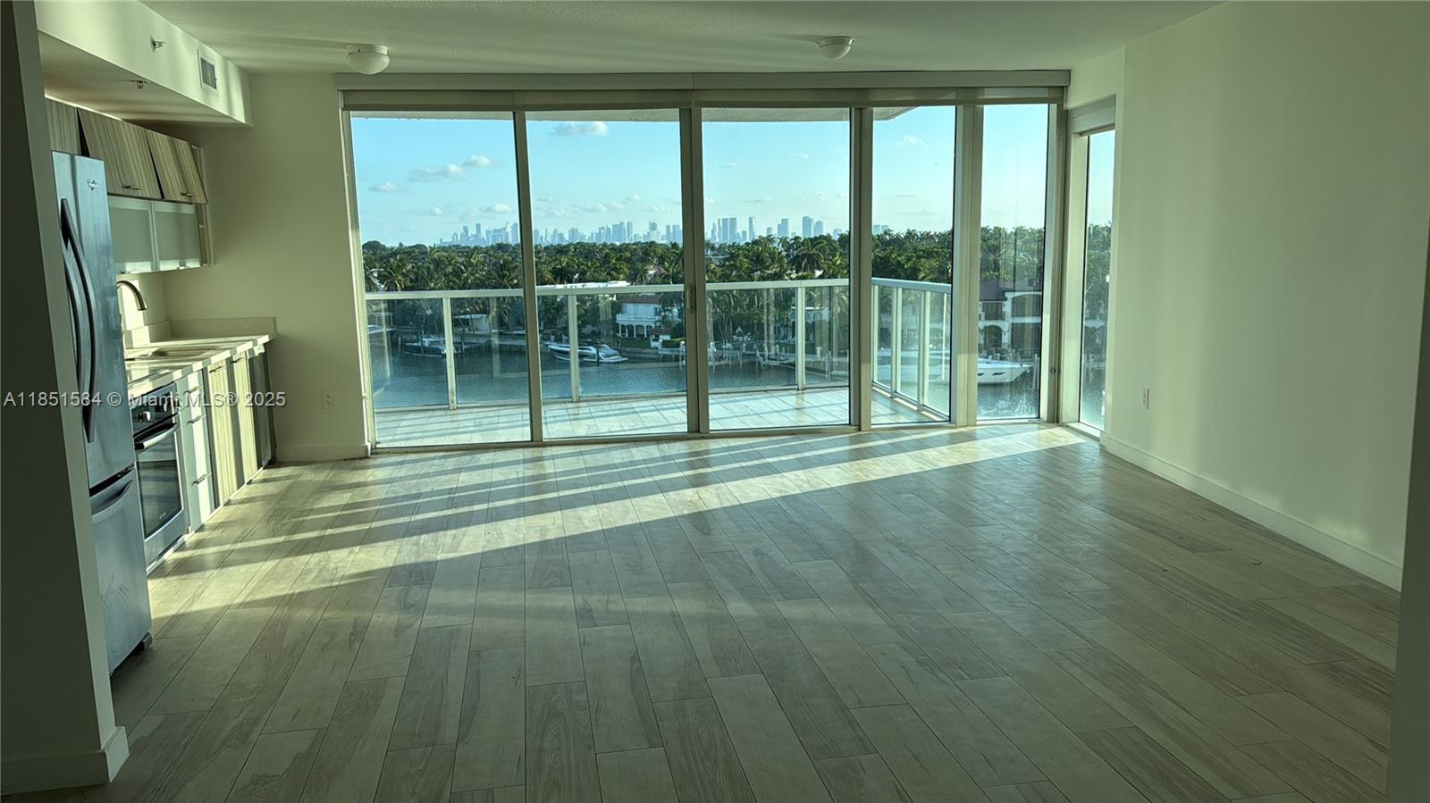 EDEN HOUSE CONDO - Residential