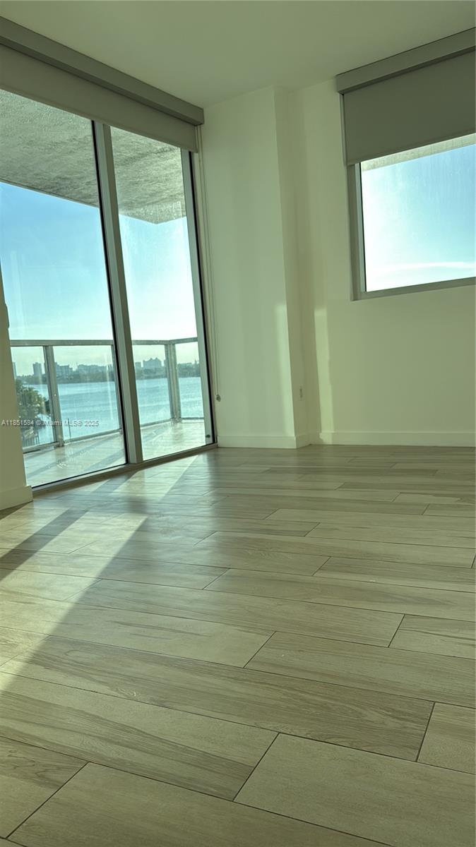 EDEN HOUSE CONDO - Residential