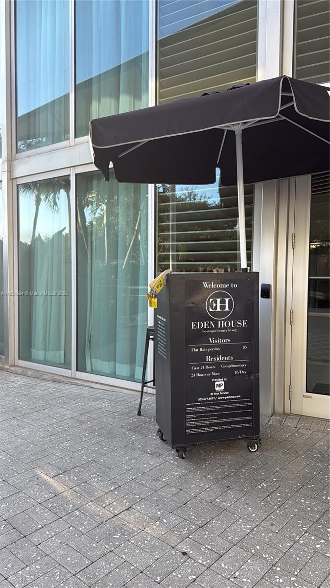 EDEN HOUSE CONDO - Residential