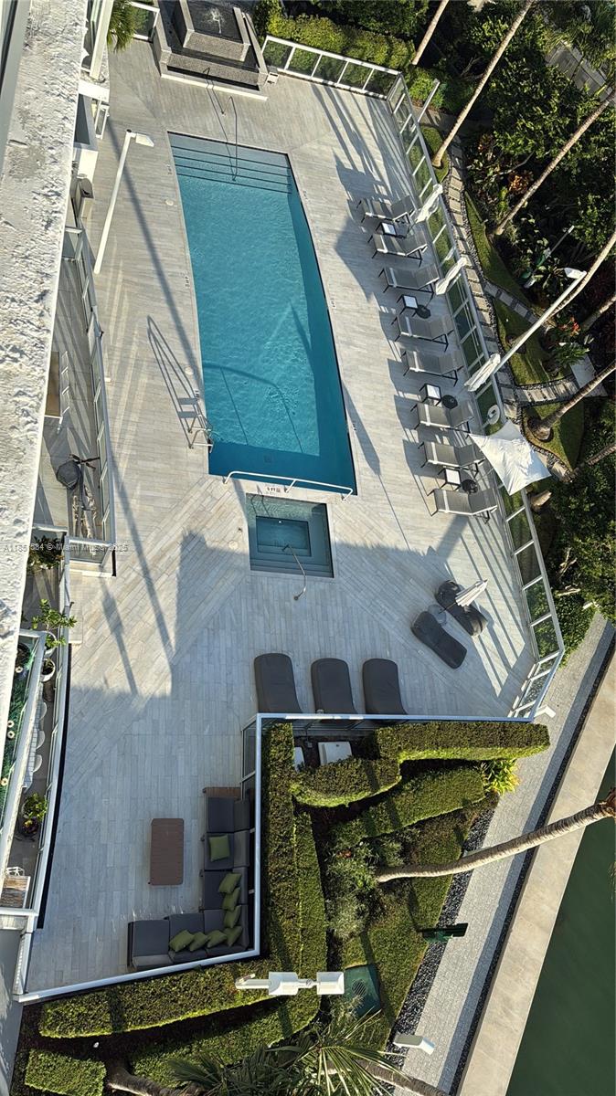 EDEN HOUSE CONDO - Residential