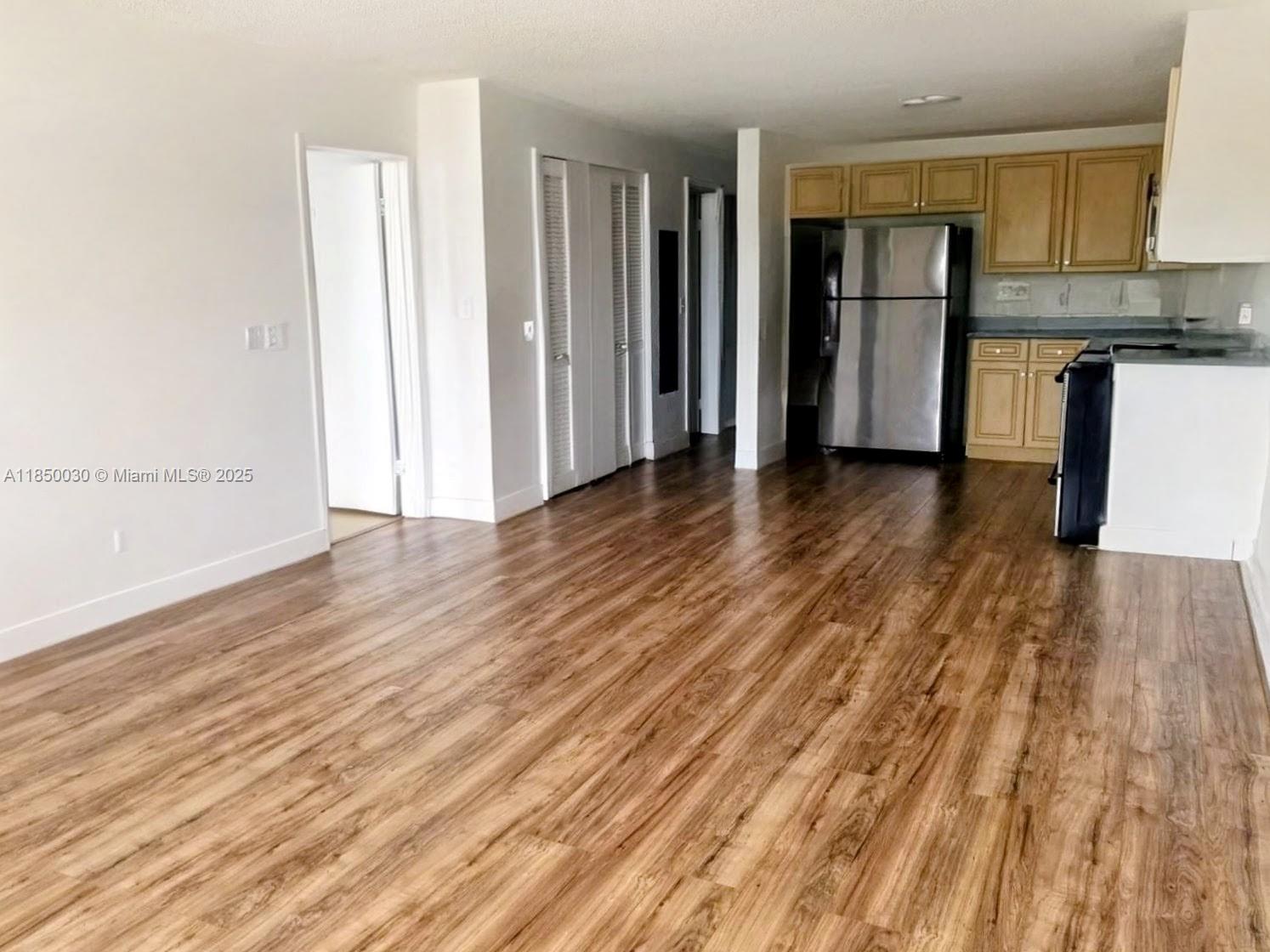 13499 Biscayne Blvd 612, North Miami, FL, 33181/$180,000 3 13499 Biscayne Blvd 612