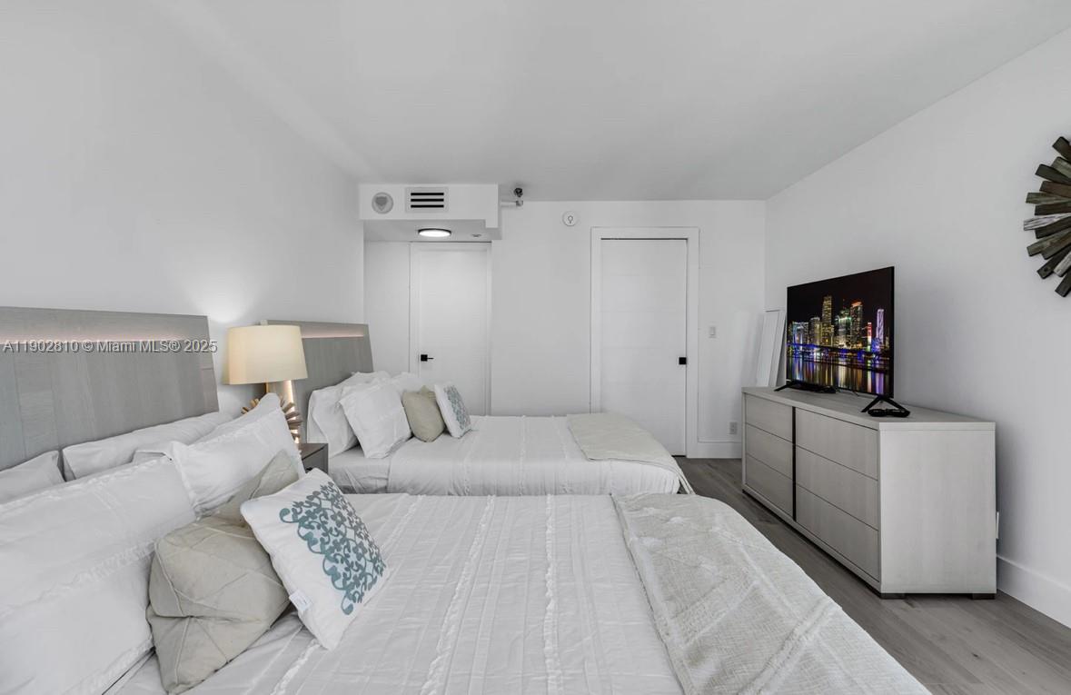 CLUB ATLANTIS CONDO - Residential