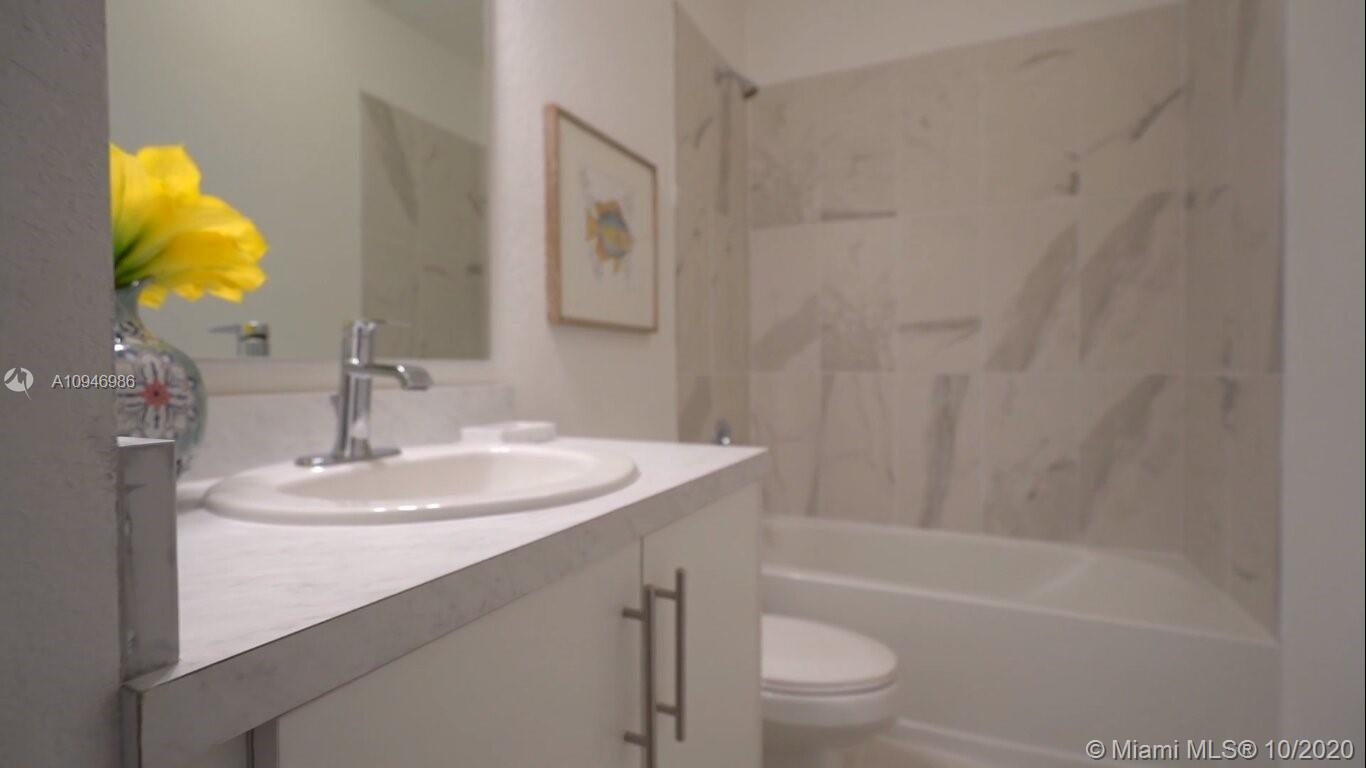 23 57 38 - Residential