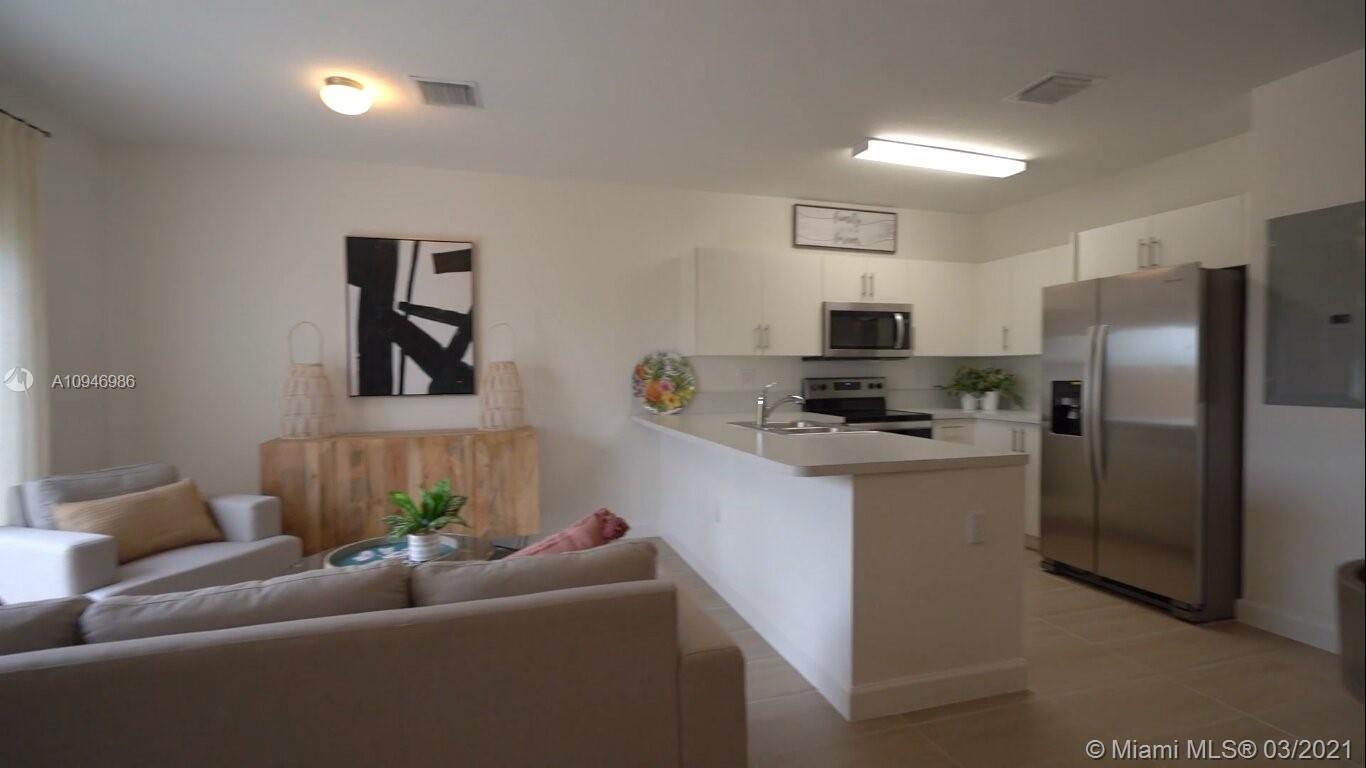 23 57 38 - Residential