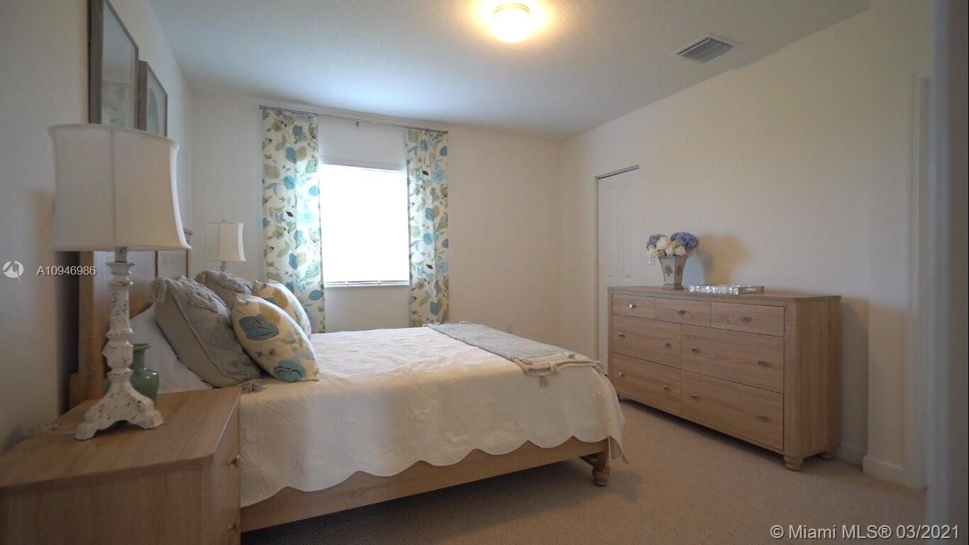 23 57 38 - Residential