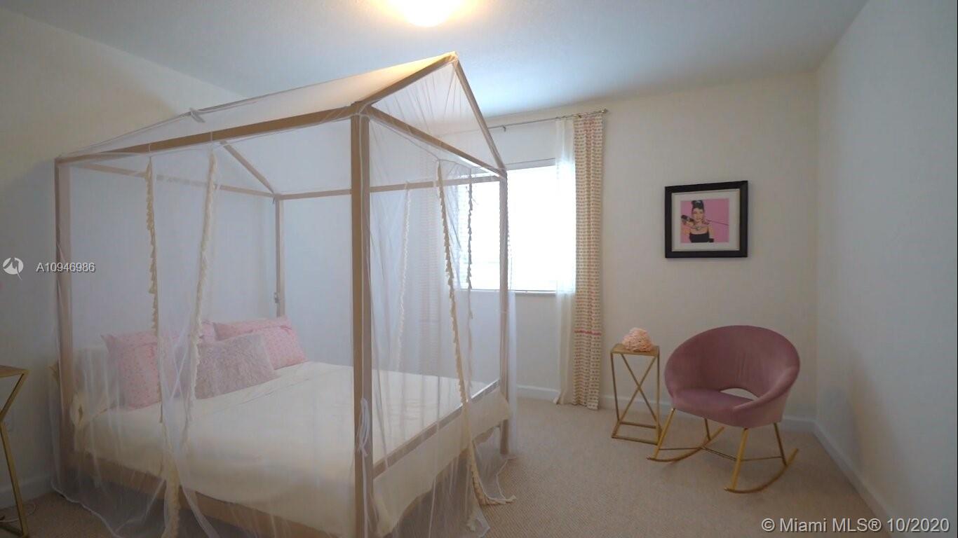 23 57 38 - Residential